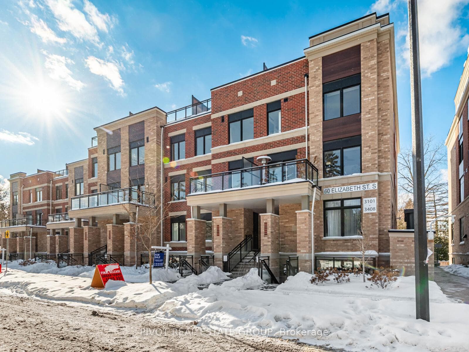 60 Elizabeth Street Unit 3302, Richmond Hill, ON L4C 5W2 - Photo 1