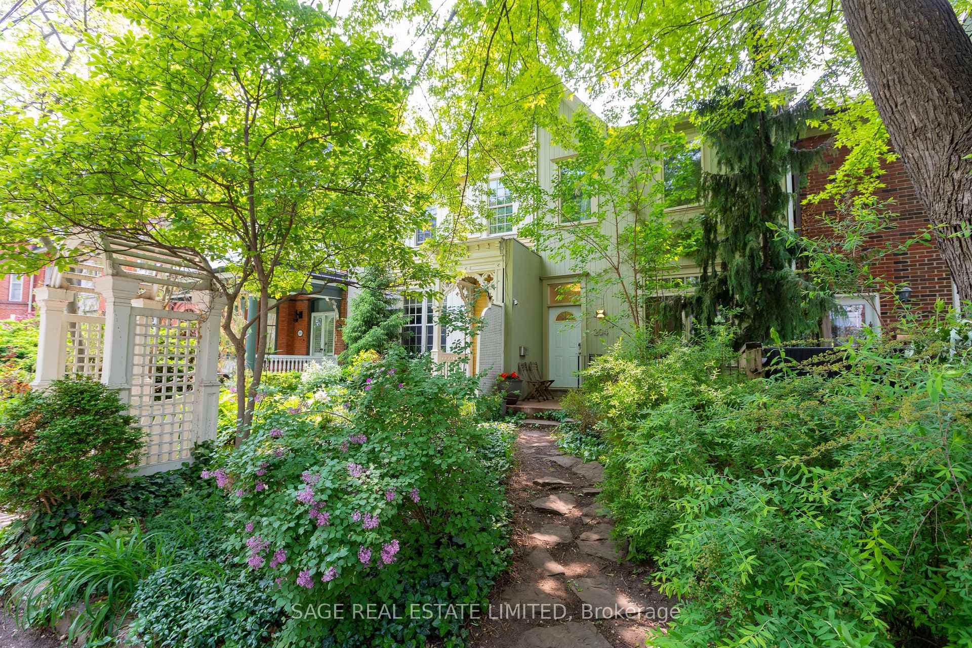 204 Berkeley Street, Regent Park / Cabbagetown / St. James Town, ON M5A 2X4 - Photo 1