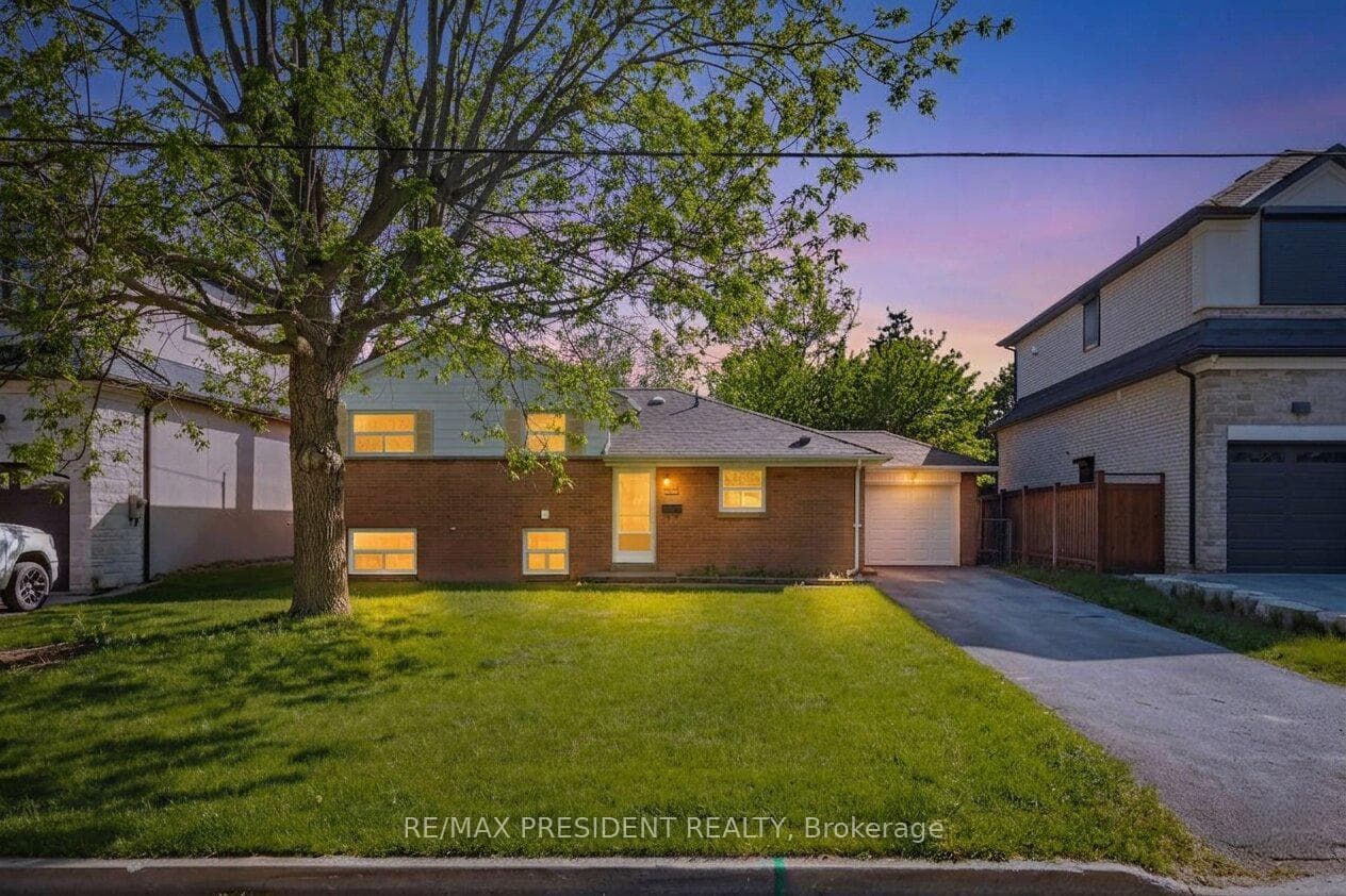 2420 Edenhurst Drive, Mississauga, ON L5A 2K9 - Photo 1