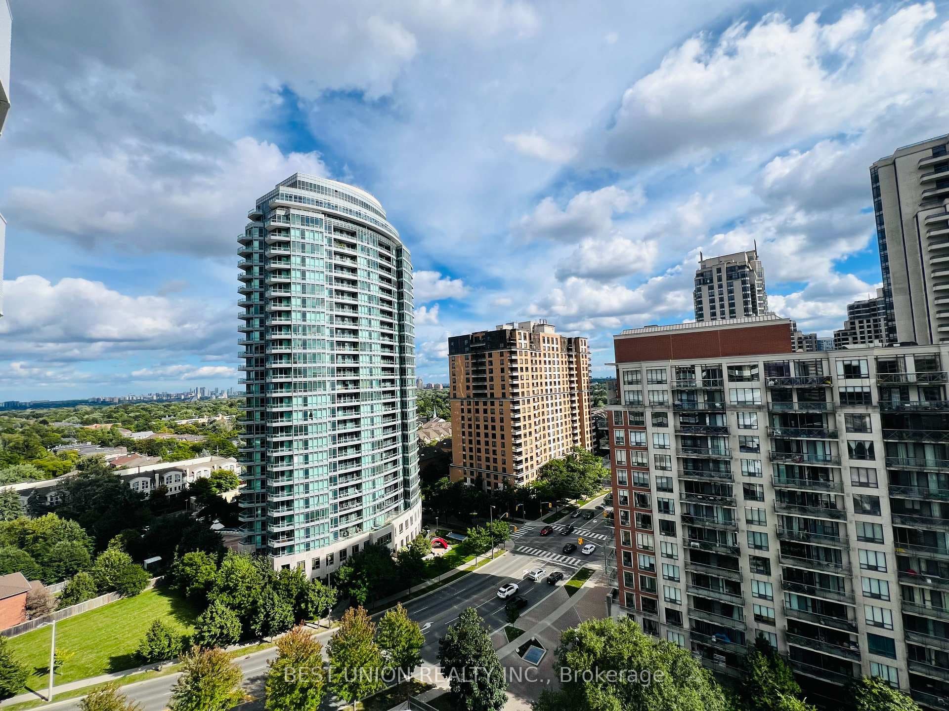 15 Holmes Avenue Unit 1302, Willowdale / Newtonbrook, ON M2M 0L4 - Photo 1