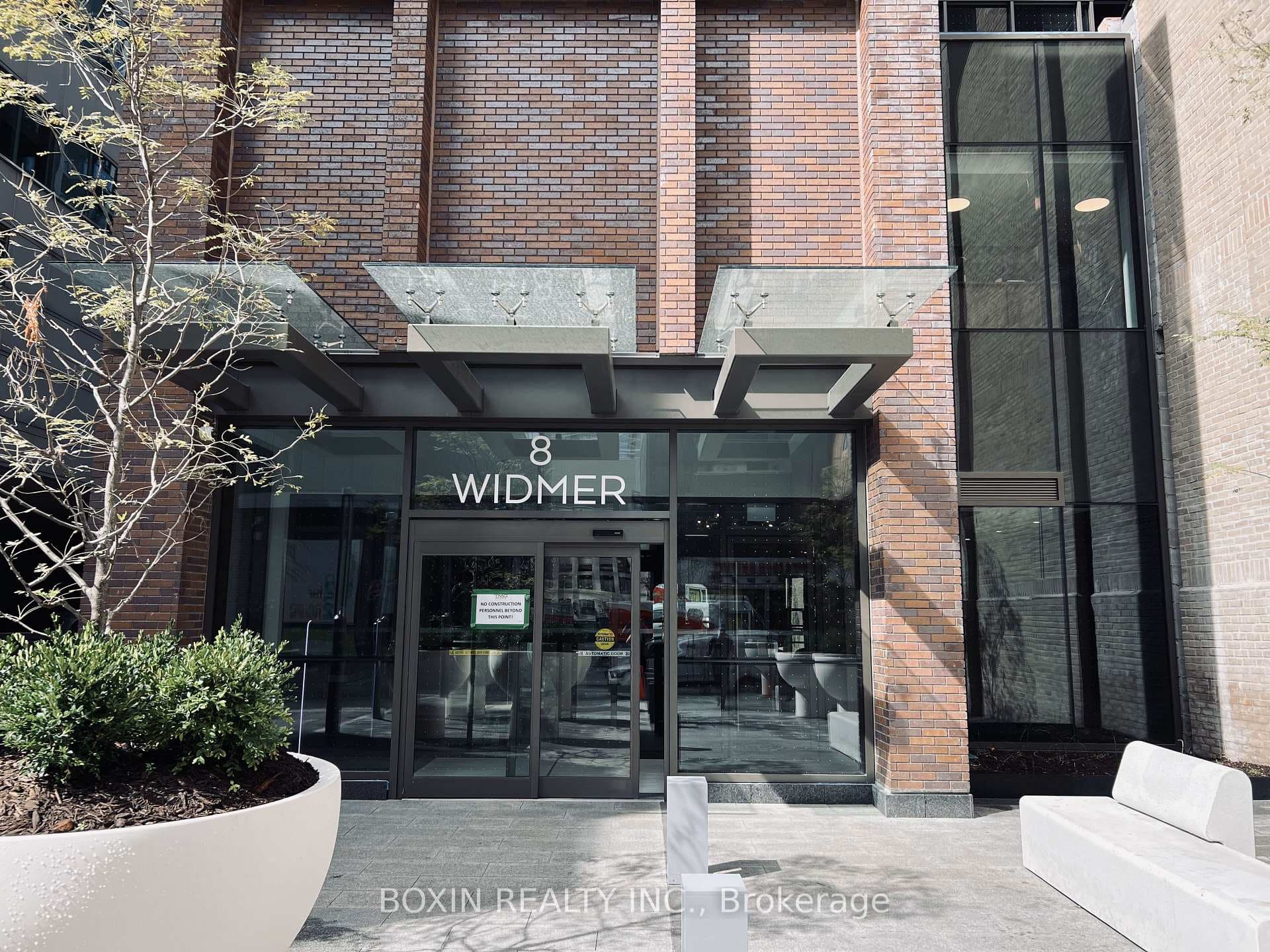 8 Widmer Street Unit 3901, Downtown Toronto / Waterfront, ON M5V 2E7 - Photo 1
