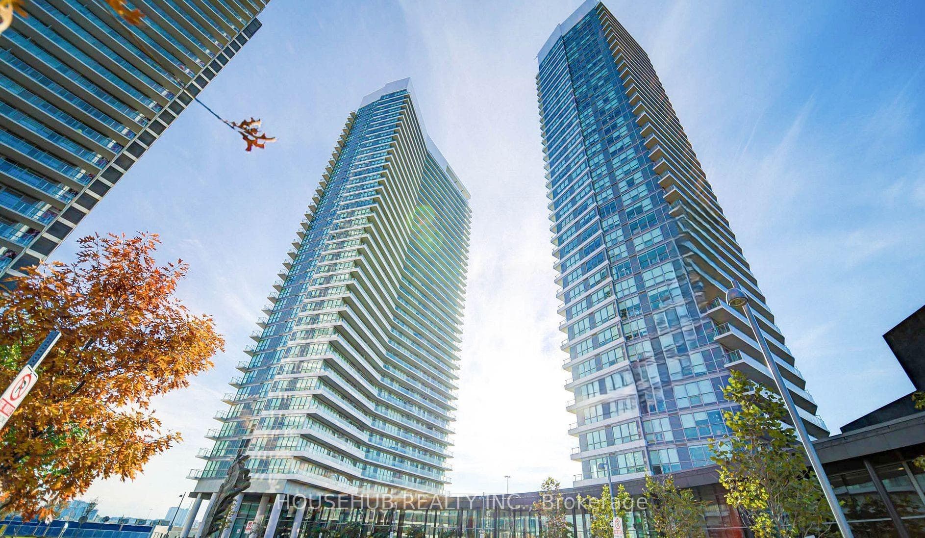 117 Mcmahon Drive Unit 3010, Hillcrest Village / Bayview Village, ON M2K 0E4 - Photo 1