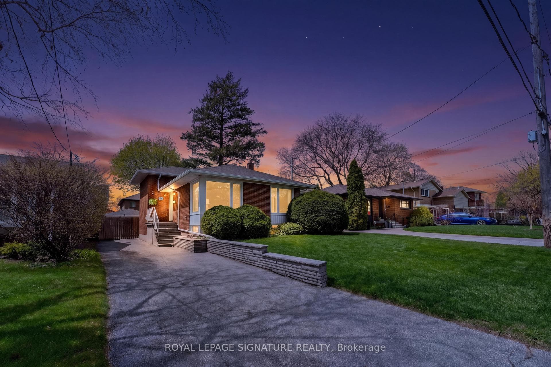 16 Shrewsbury Square, Scarborough Village / Eglinton East, ON M1T 1L2 - Photo 1