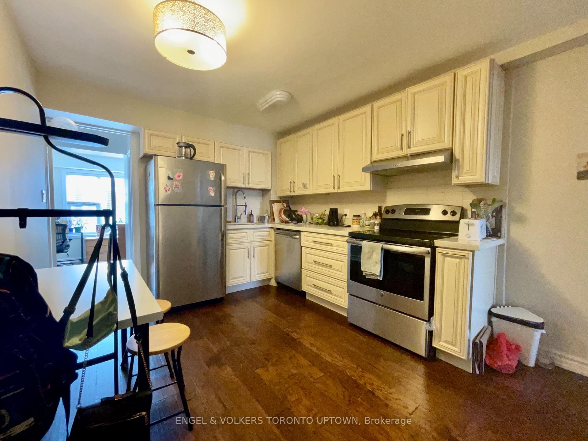 904 Bloor Street Unit 2nd, Bloor West Village / Swansea, ON M6H 1L1 - Photo 1