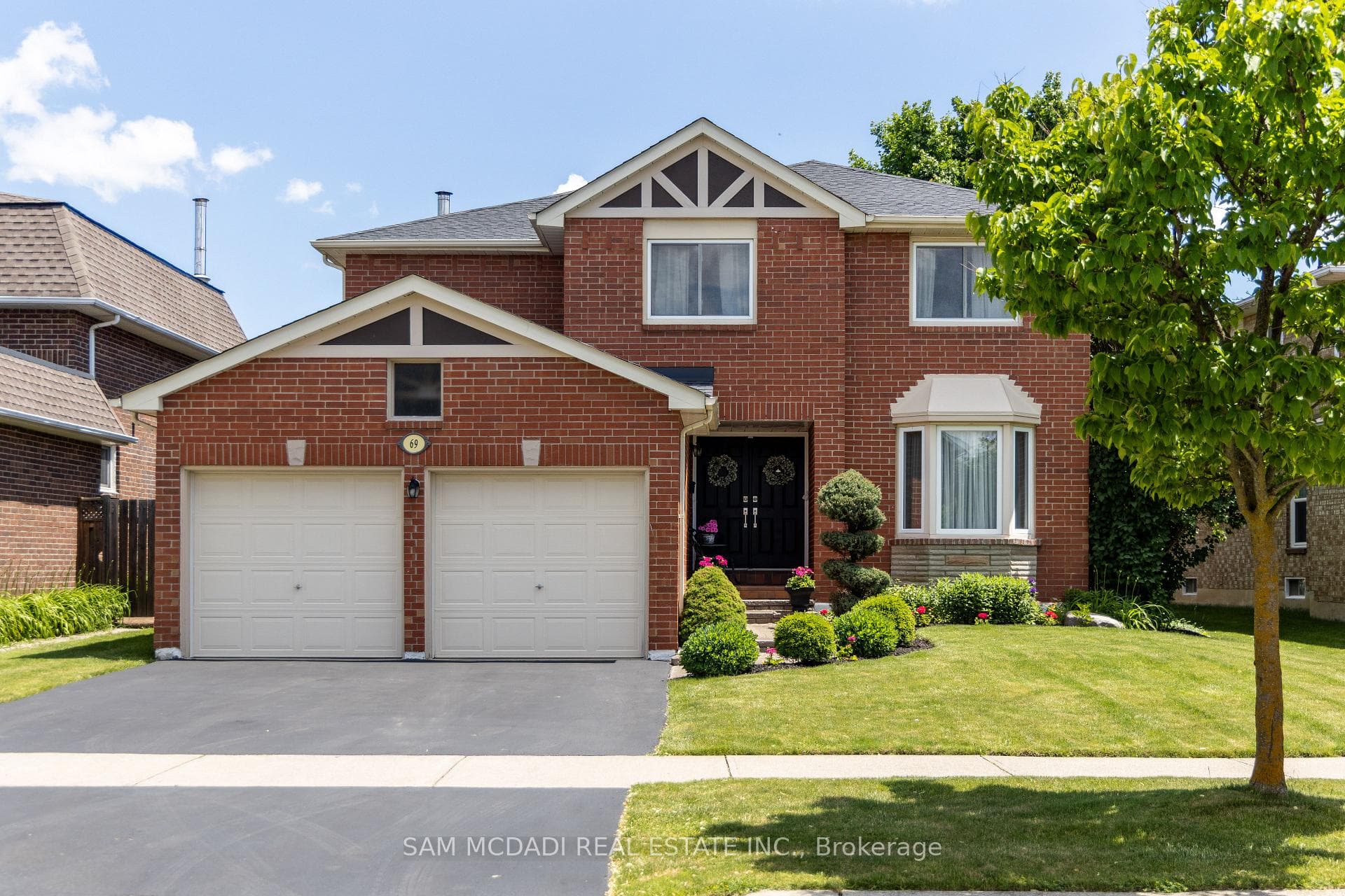 69 Parkside Drive, Brampton, ON L6Y 3A1 - Photo 1