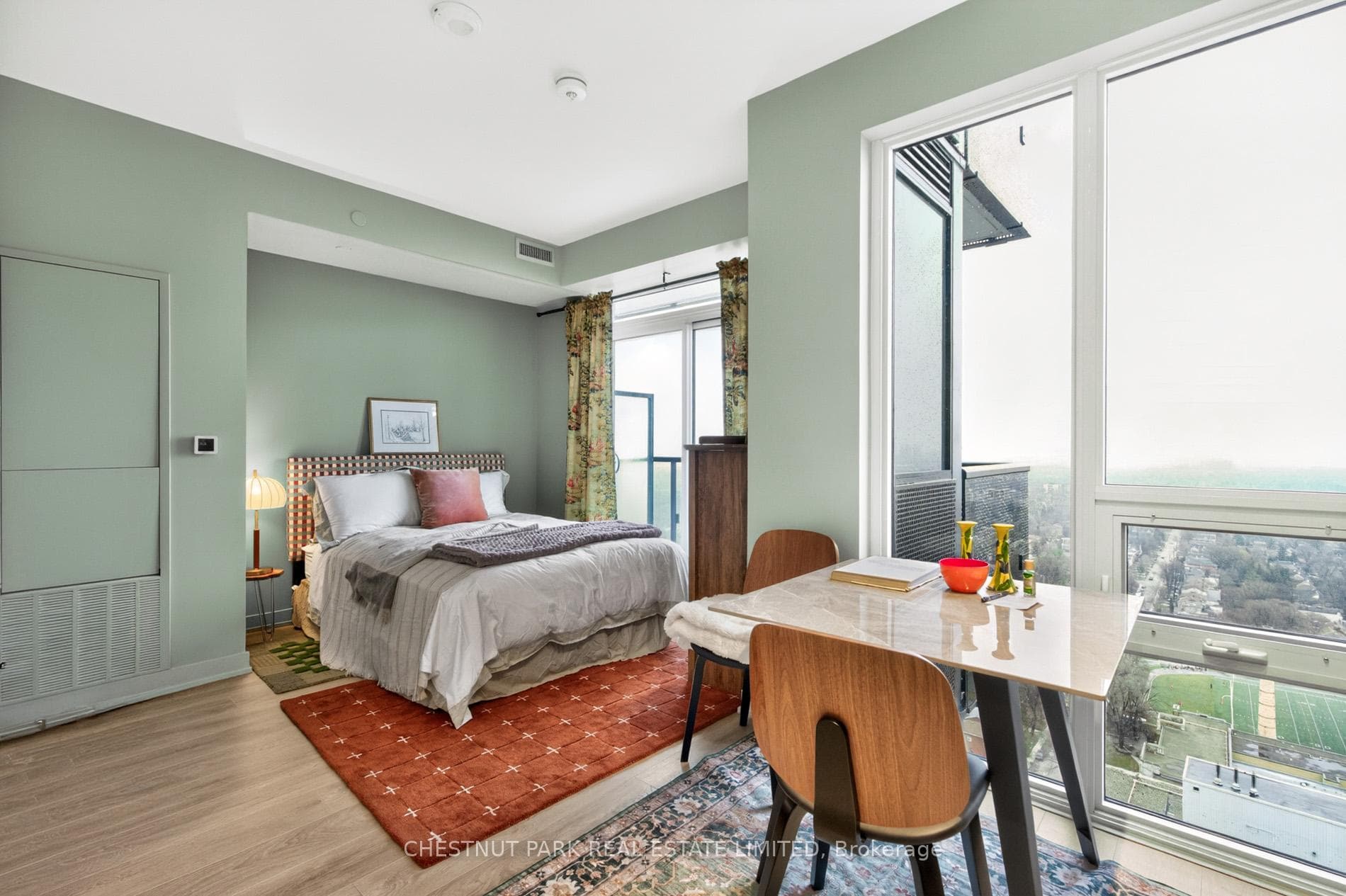 117 Broadway Avenue Unit 2810, Leaside / Davisville, ON M4P 1V3 - Photo 1
