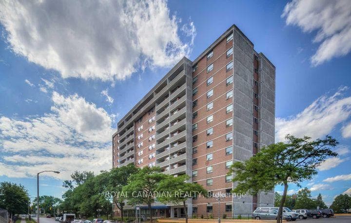20 Gilder Drive Unit 204, Toronto E08