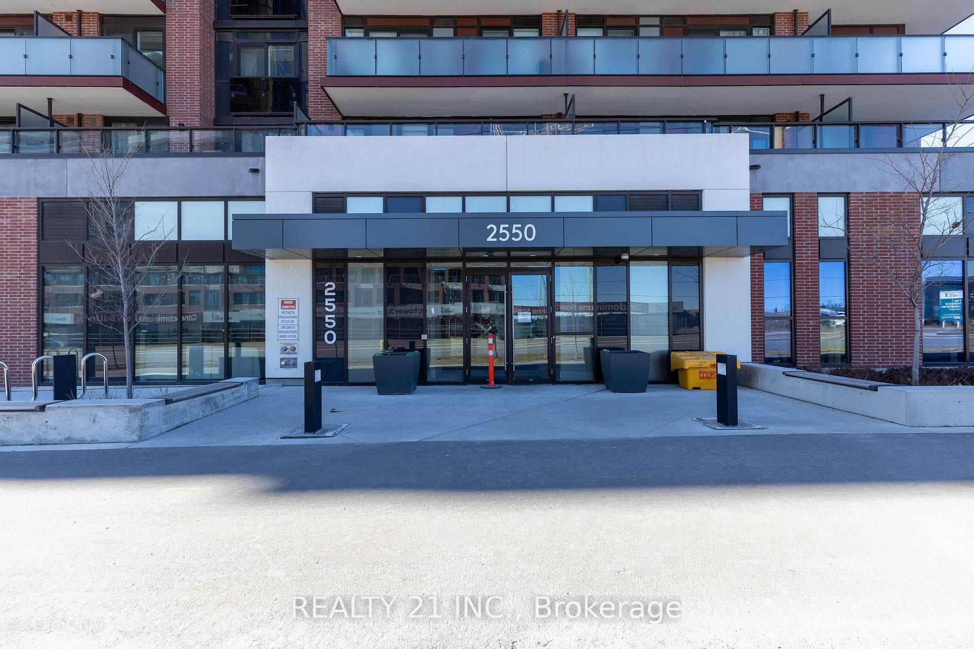 2550 Simcoe Street Unit 2413, Oshawa, ON L1L 0R5 - Photo 1