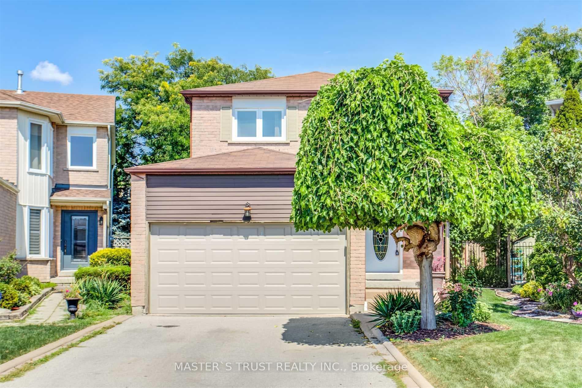 1824 Princelea Place, Mississauga, ON L5M 3R8 - Photo 1