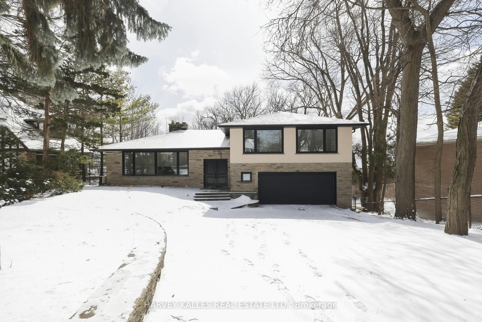 537 Blythwood Road, Bridle Path / York Mills / Hoggs Hollow, ON M4N 1B4 - Photo 1