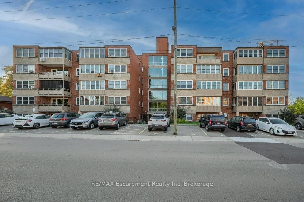 9 Grant Boulevard Unit 201, Hamilton, ON L9H 4L5 - Photo 1