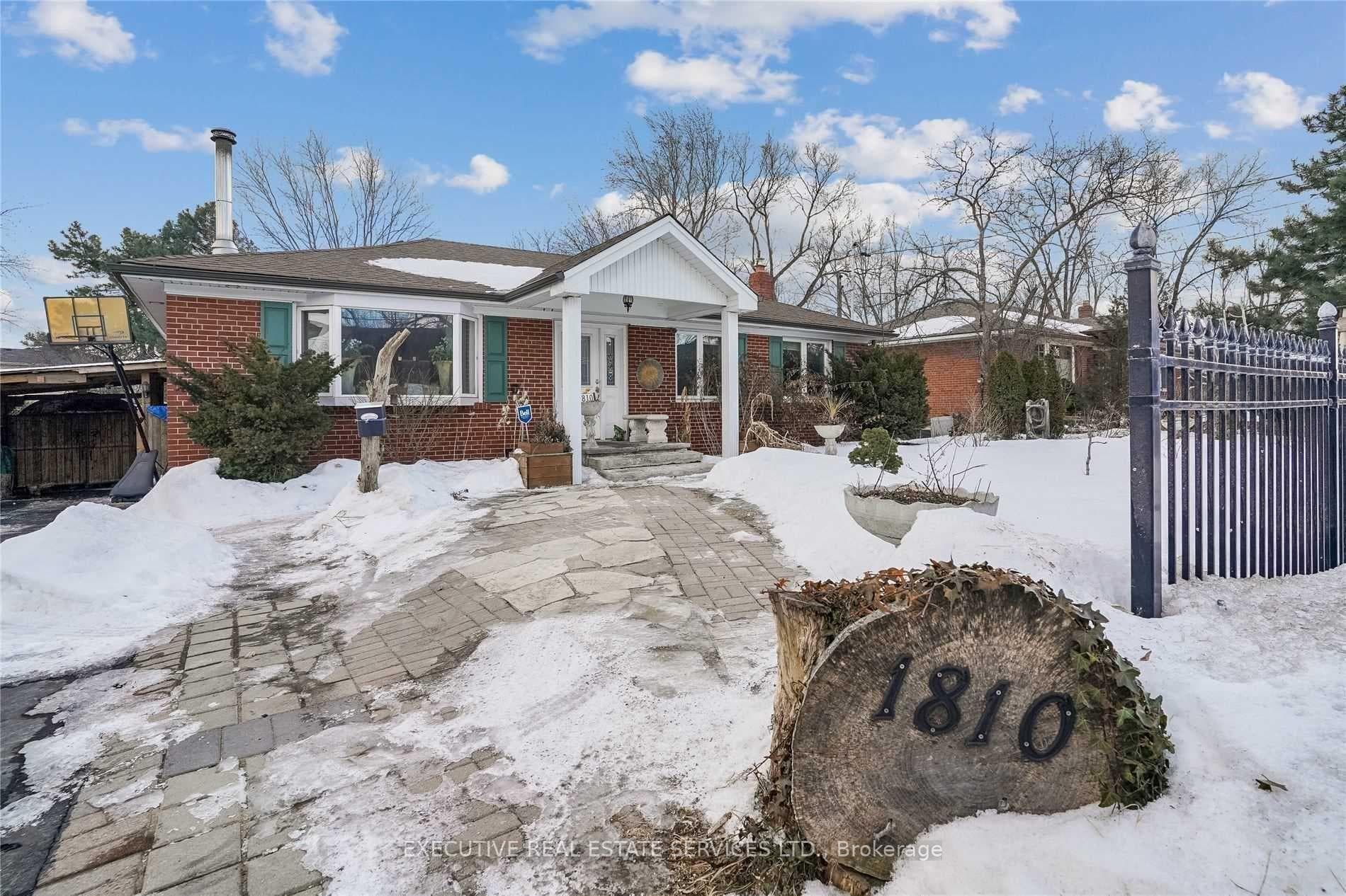 1810 South Sheridan Way, Mississauga, ON L5J 2M2 - Photo 1