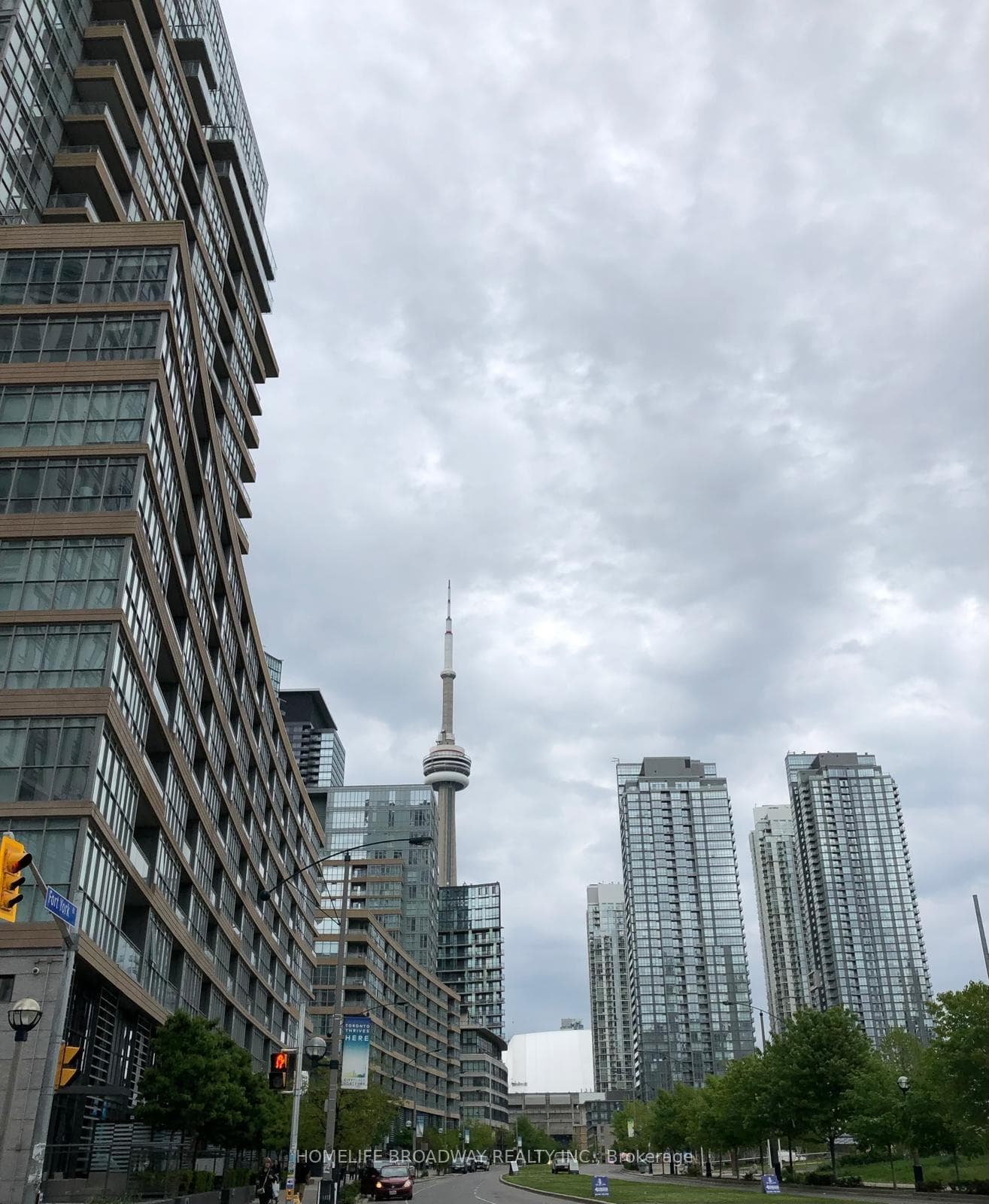 21 Iceboat Terrace Unit 1801, Toronto C01