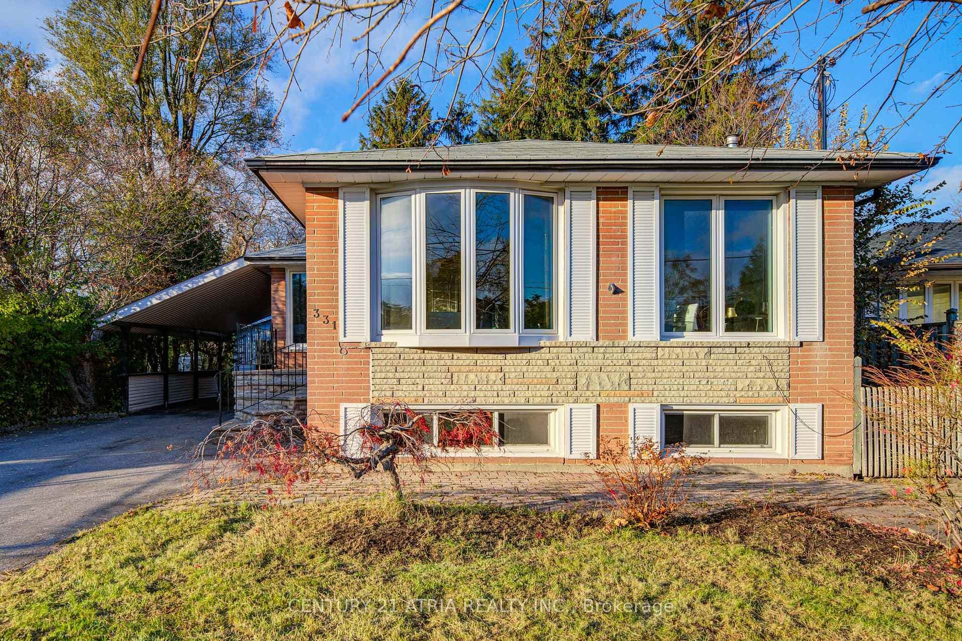 331 Elmwood Avenue, Richmond Hill