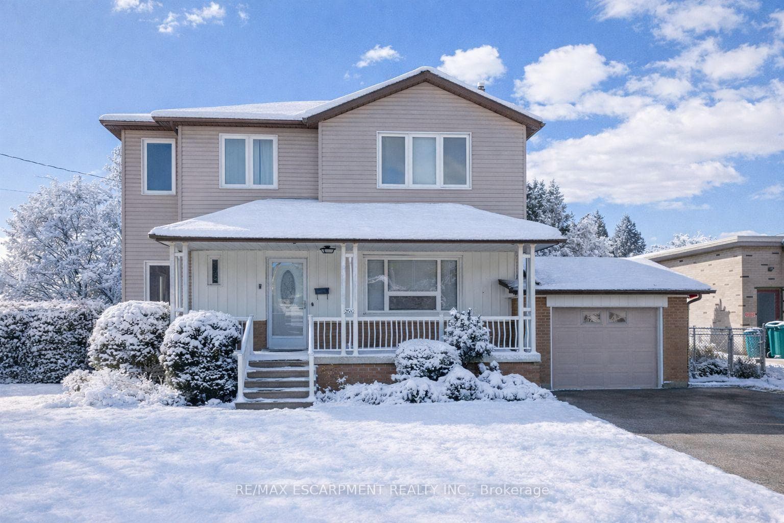 2510 Donnavale Drive, Mississauga, ON L5A 2N1 - Photo 1