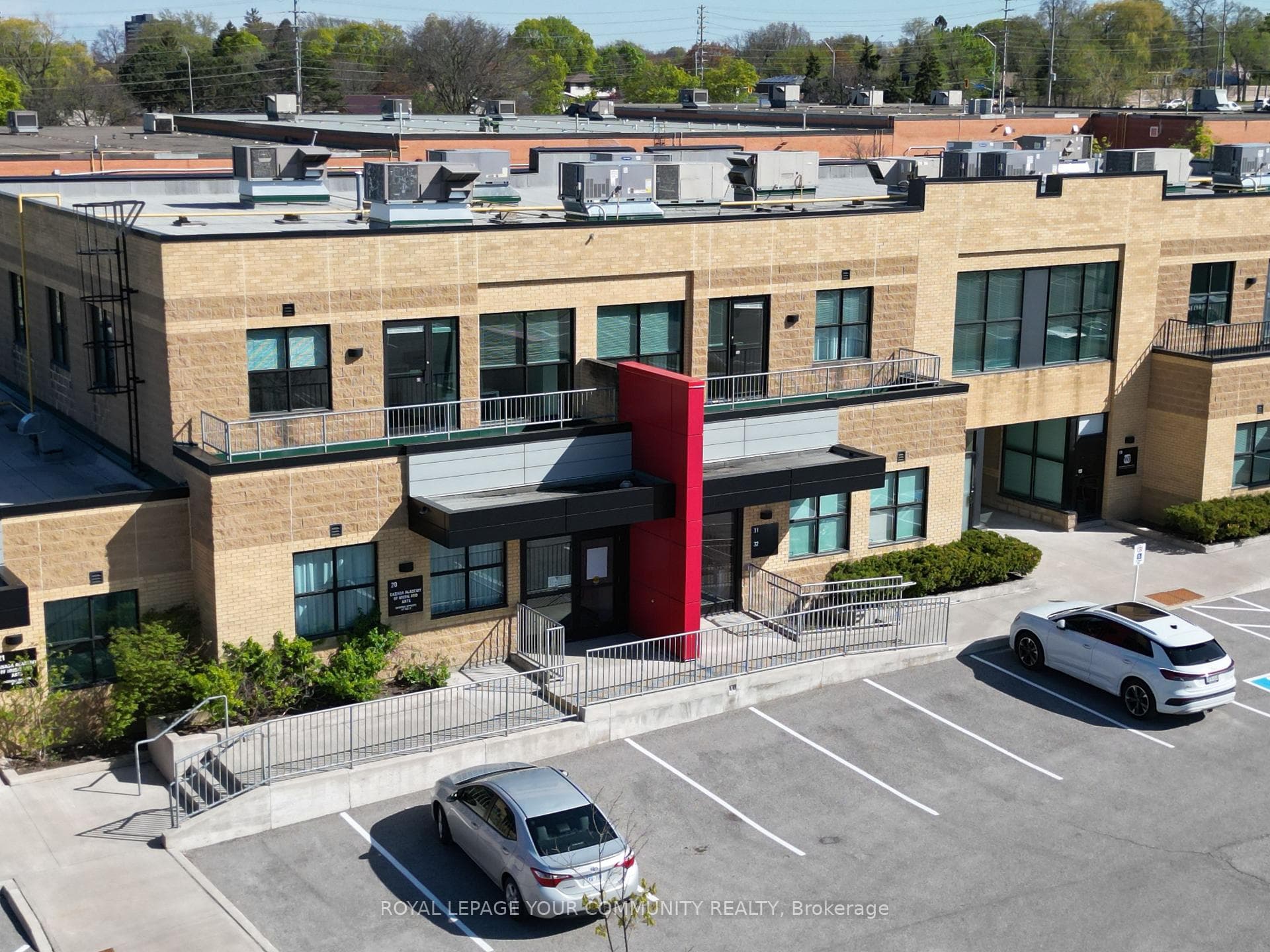2155 Dunwin Drive Unit 31-32, Mississauga, ON L5L 4M1 - Photo 1