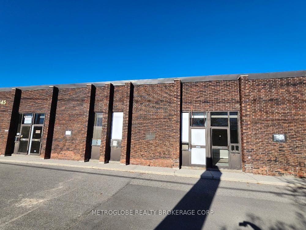 1645 Sismet Road Unit 3, Mississauga, ON L4W 1W5 - Photo 1