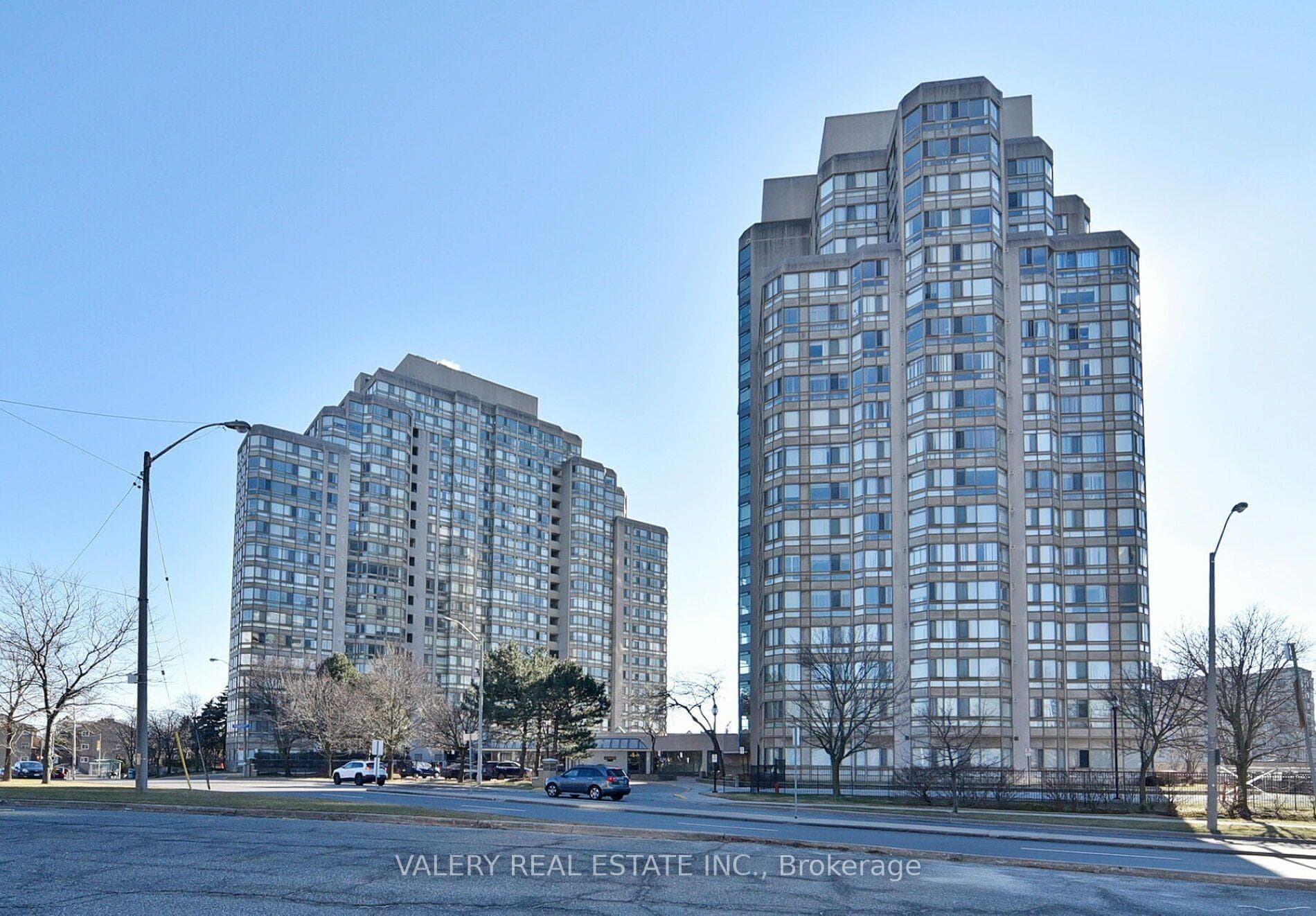 3233 Eglinton Avenue East Avenue Unit LPH13, Scarborough Town Centre, ON M1J 3N6 - Photo 1