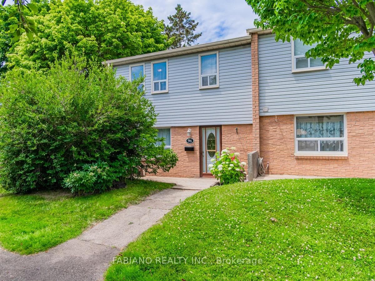 1055 Shawnmarr Road Unit 96, Mississauga, ON L5H 3V2 - Photo 1