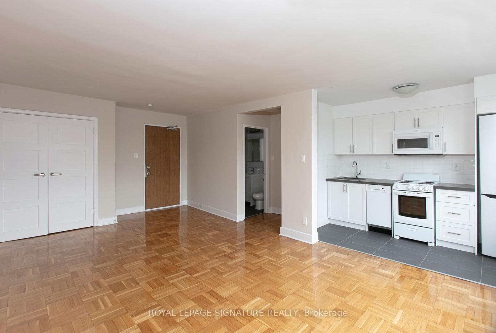 1545 Bathurst Street Unit 202, Forest Hill / Deer Park, ON M5P 3H6 - Photo 1