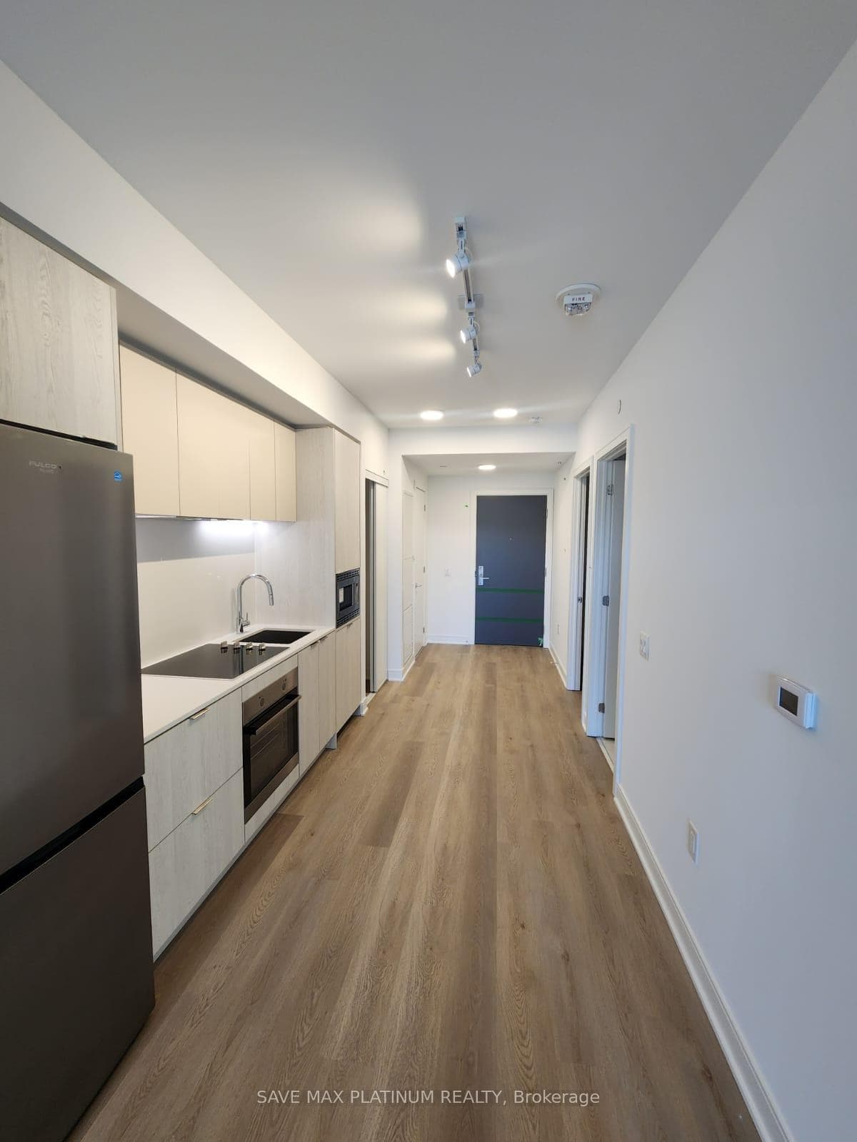 86 Dundas Street Unit 407, Mississauga