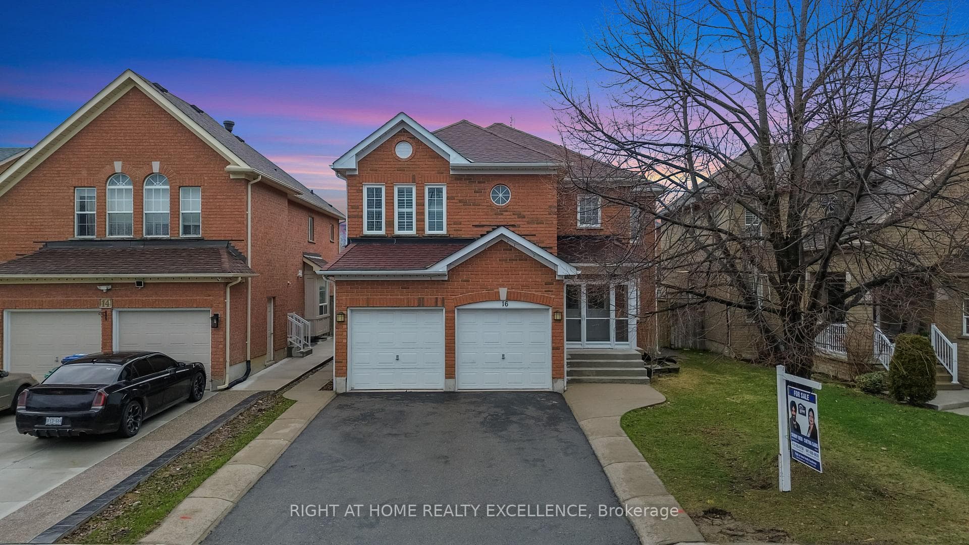16 Whitford Court, Brampton, ON L6R 2S2 - Photo 1