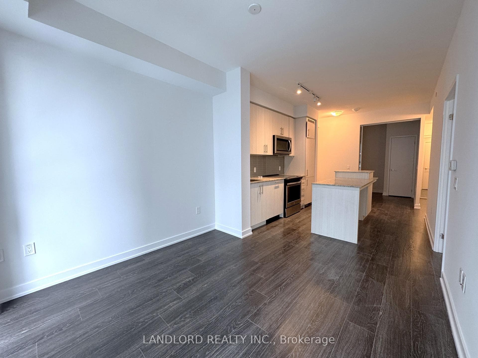 4055 Parkside Village Drive Unit 2416, Mississauga, ON L5B 0K8 - Photo 1