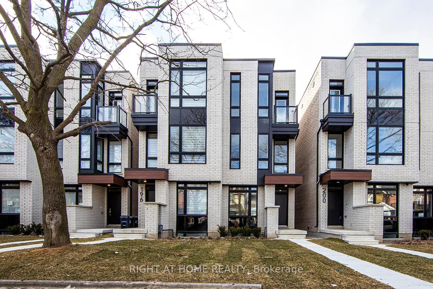 198 Mcroberts Avenue, Keelesdale / Eglinton West, ON M6E 4P5 - Photo 1