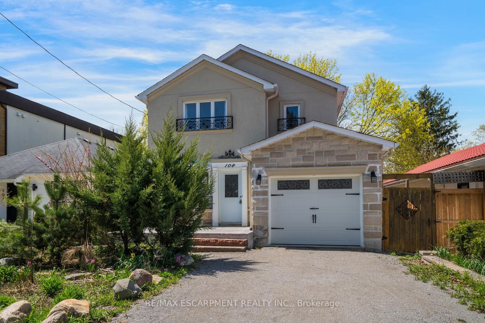 108 Olde Bayview Avenue, Richmond Hill, ON L4E 3C7 - Photo 1