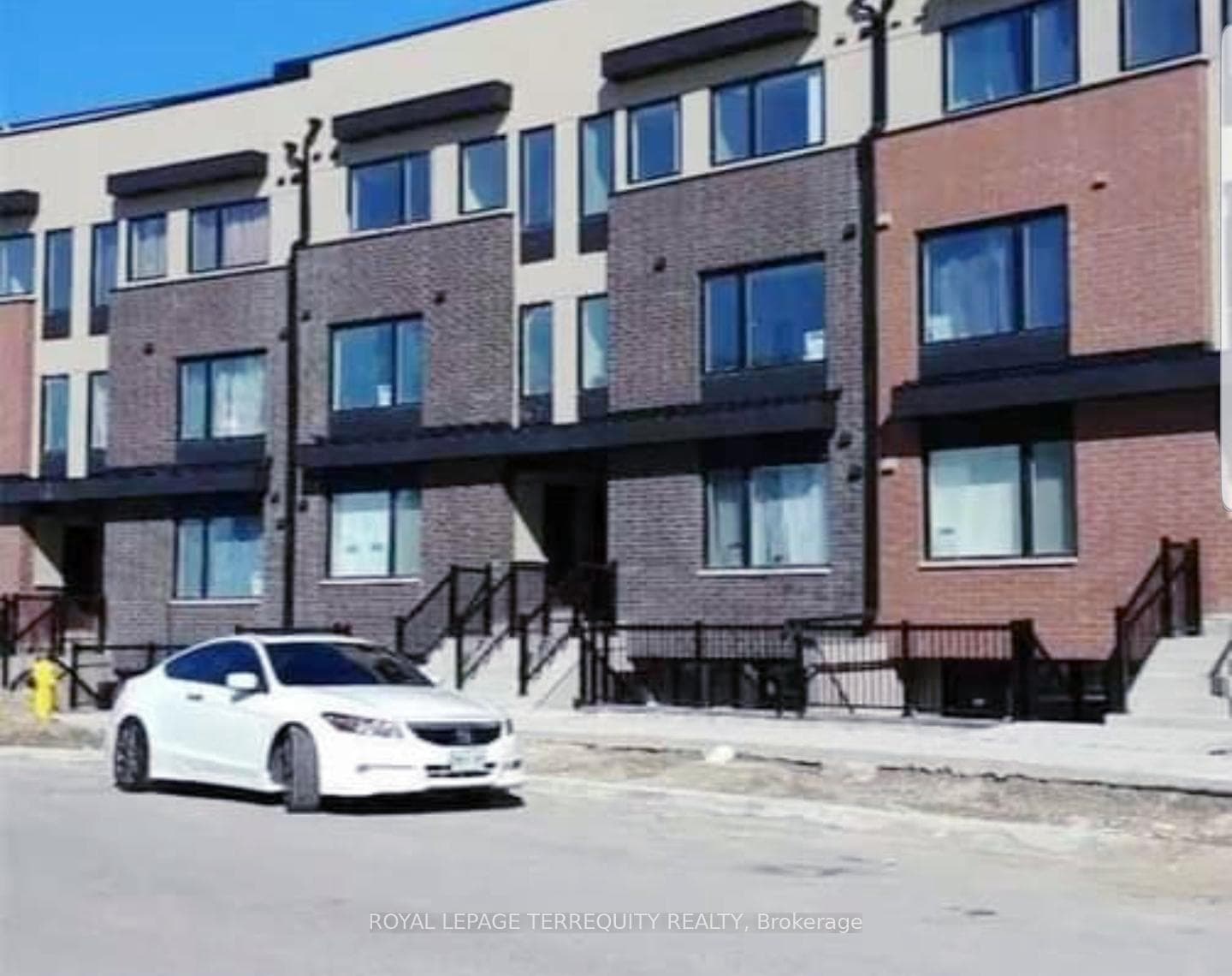 183 William Duncan Road Unit 6, Downsview / Black Creek, ON M3K 0B7 - Photo 1