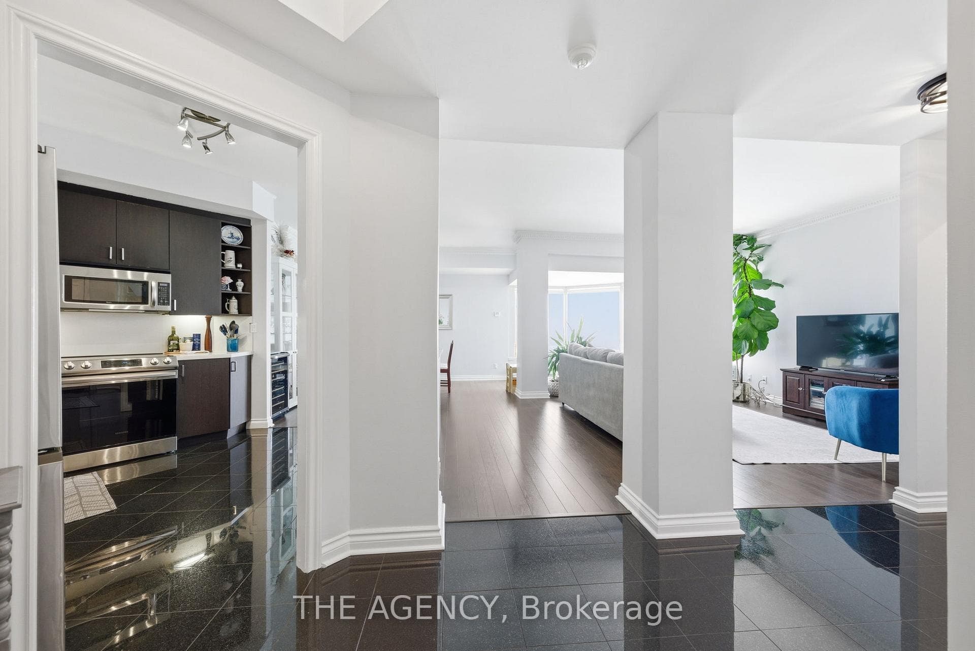 1 Palace Pier Court Unit 4502, Liberty Village / Parkdale / South Parkdale, ON M8V 3W9 - Photo 1