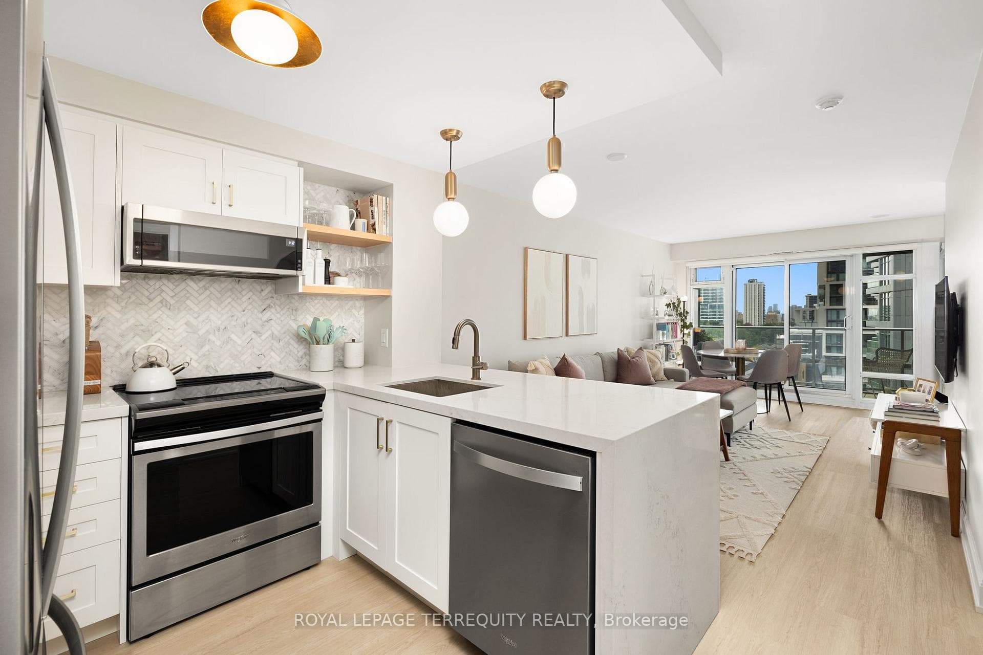 2191 Yonge Street Unit 1004, Leaside / Davisville, ON M4S 3H8 - Photo 1