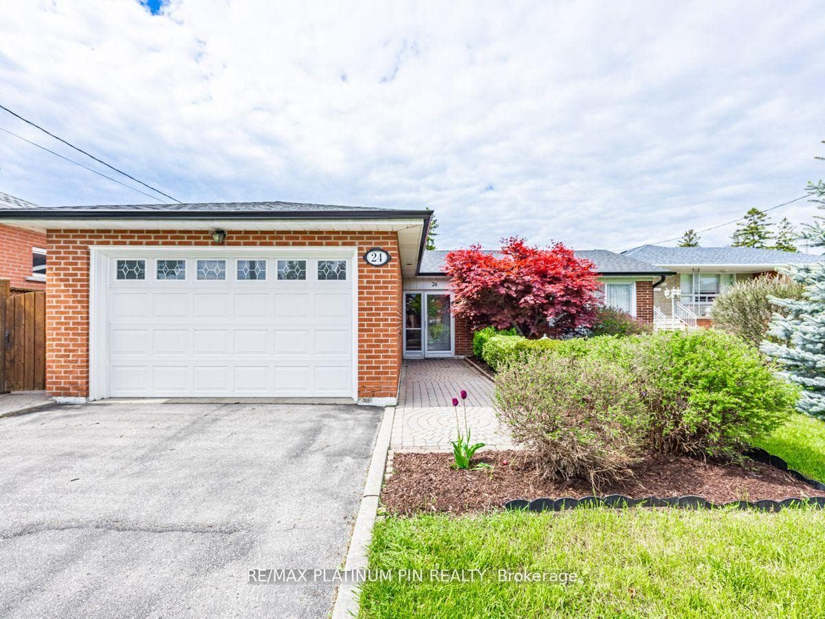 24 Paulvale Crescent, Downsview / Black Creek, ON M3J 1K5 - Photo 1