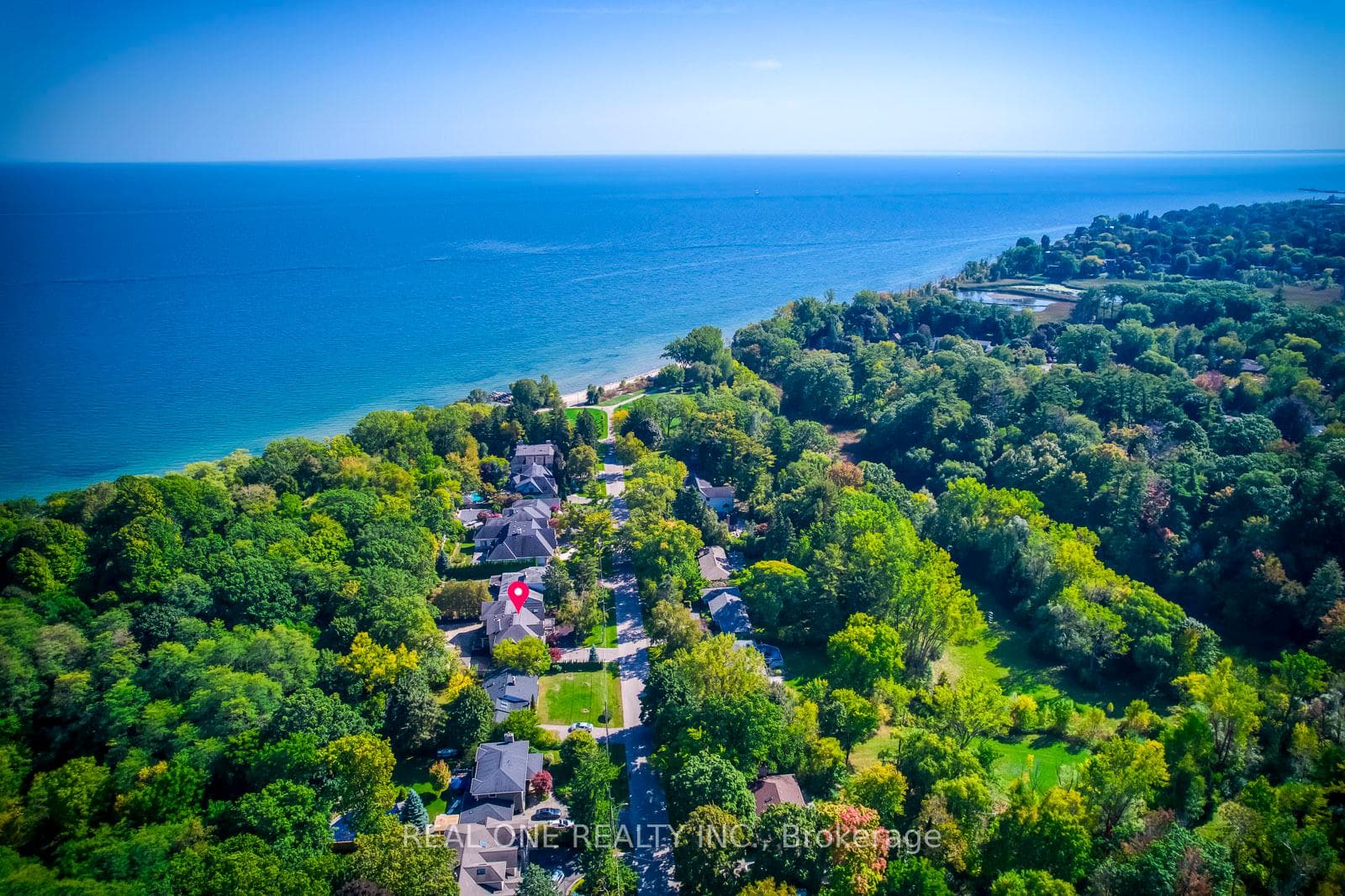 767 Parkland Avenue, Mississauga, ON L5H 3G6 - Photo 1