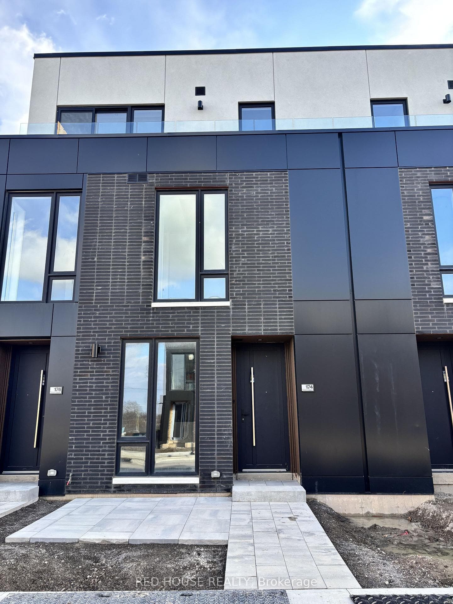 174 Everett Common, St. Catharines, ON L2P 0G7 - Photo 1