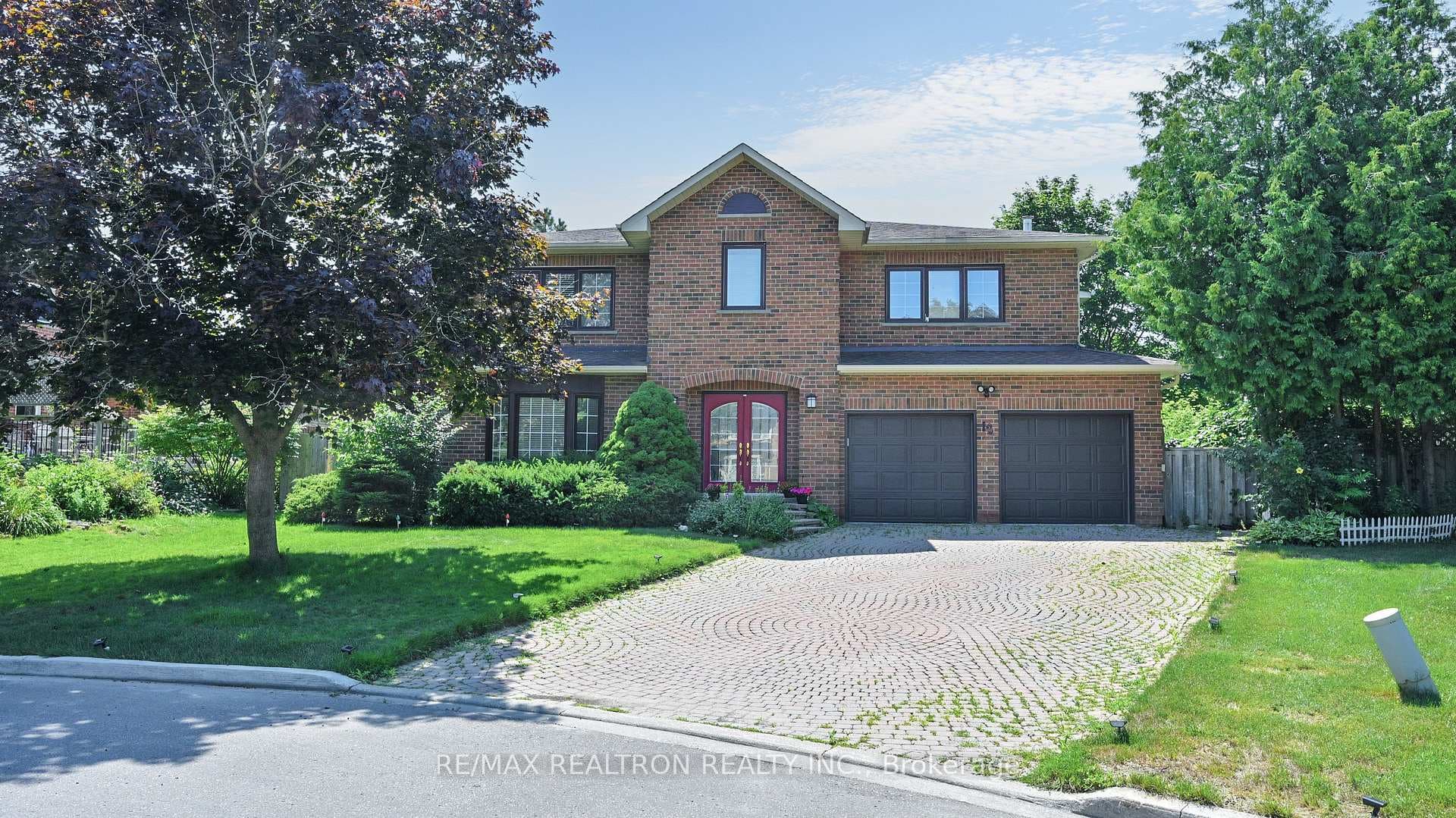 12 Greenbriar Court, Aurora, ON L4G 5X6 - Photo 1