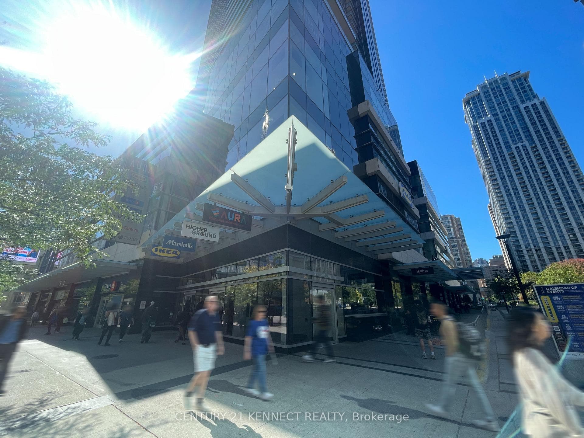 384 Yonge Street Unit 4, Downtown Toronto / Waterfront, ON M5B 1S8 - Photo 1