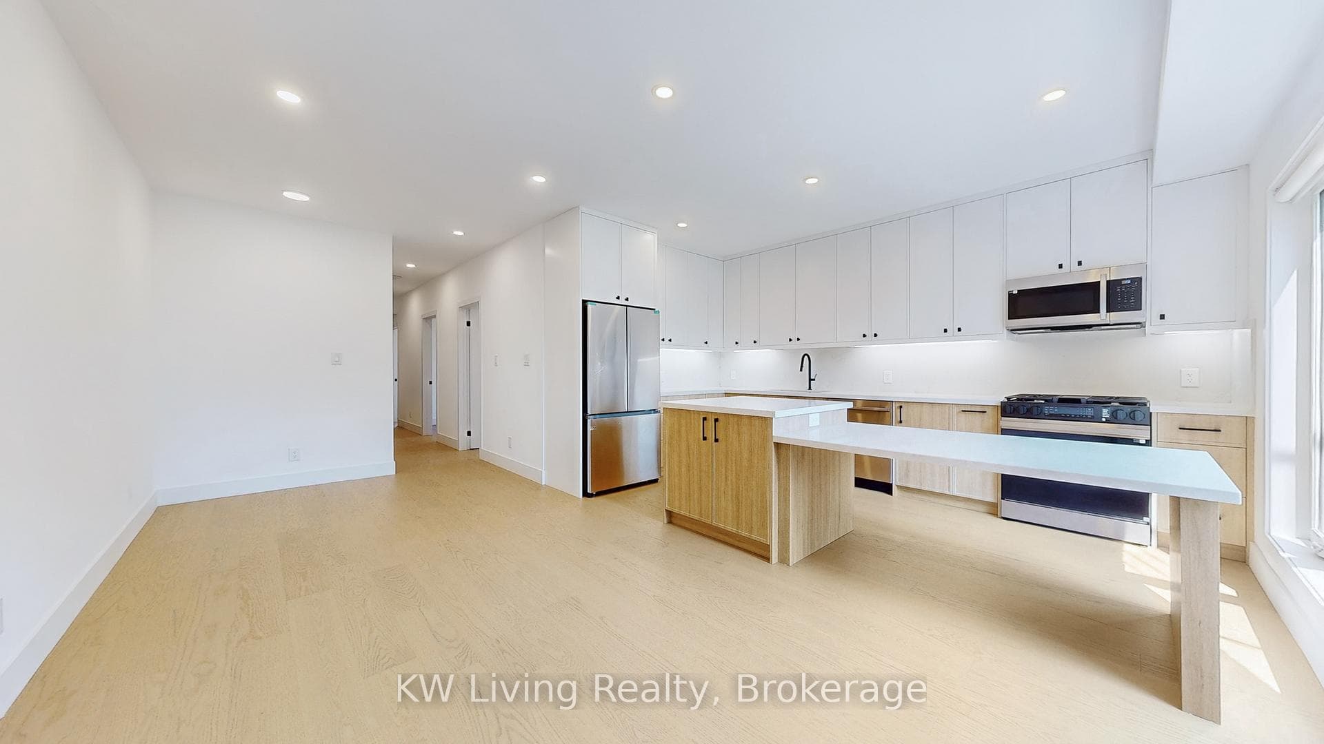 33 Kirknewton Road Unit 101, Keelesdale / Eglinton West, ON M6E 3X9 - Photo 1