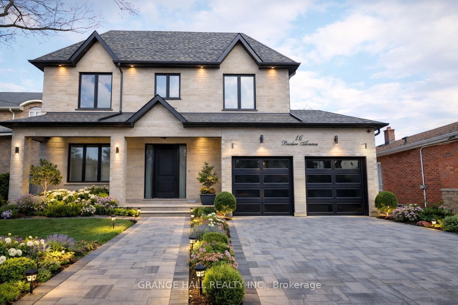 16 Barker Avenue, Toronto W10