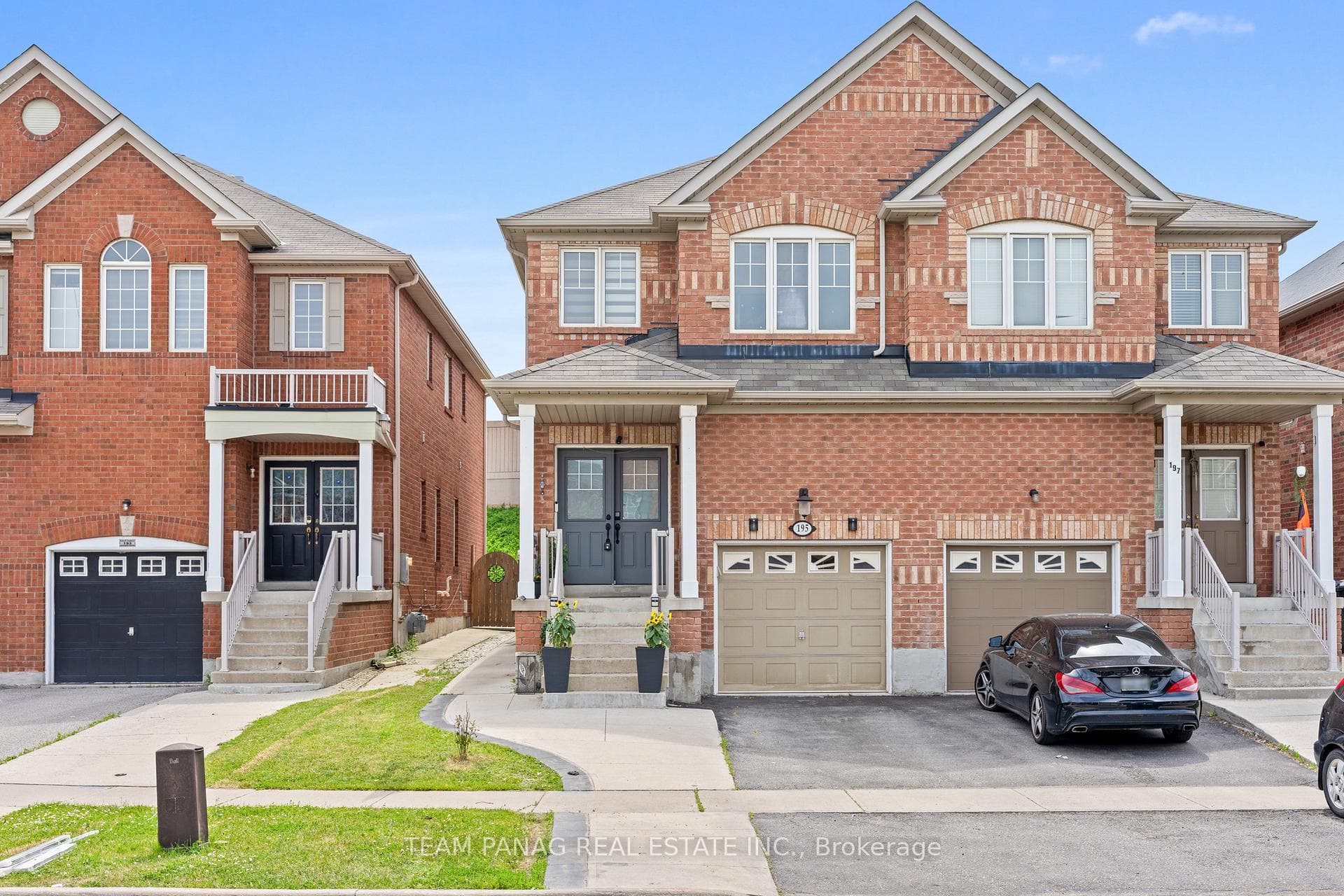 195 Checkerberry Crescent, Brampton, ON L6R 3P8 - Photo 1
