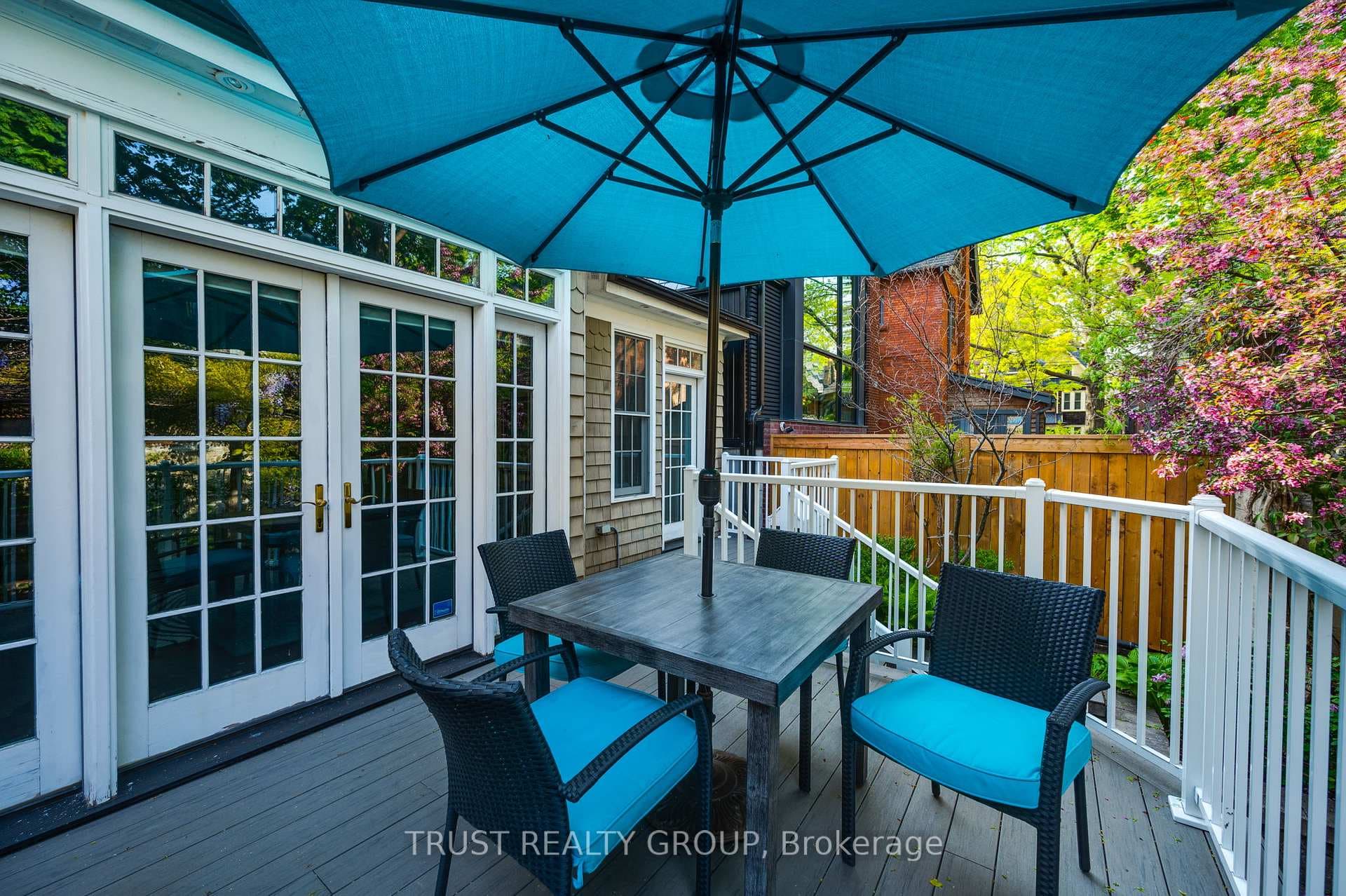 5 Ellerbeck Street, Danforth / East York, ON M4K 2T6 - Photo 1