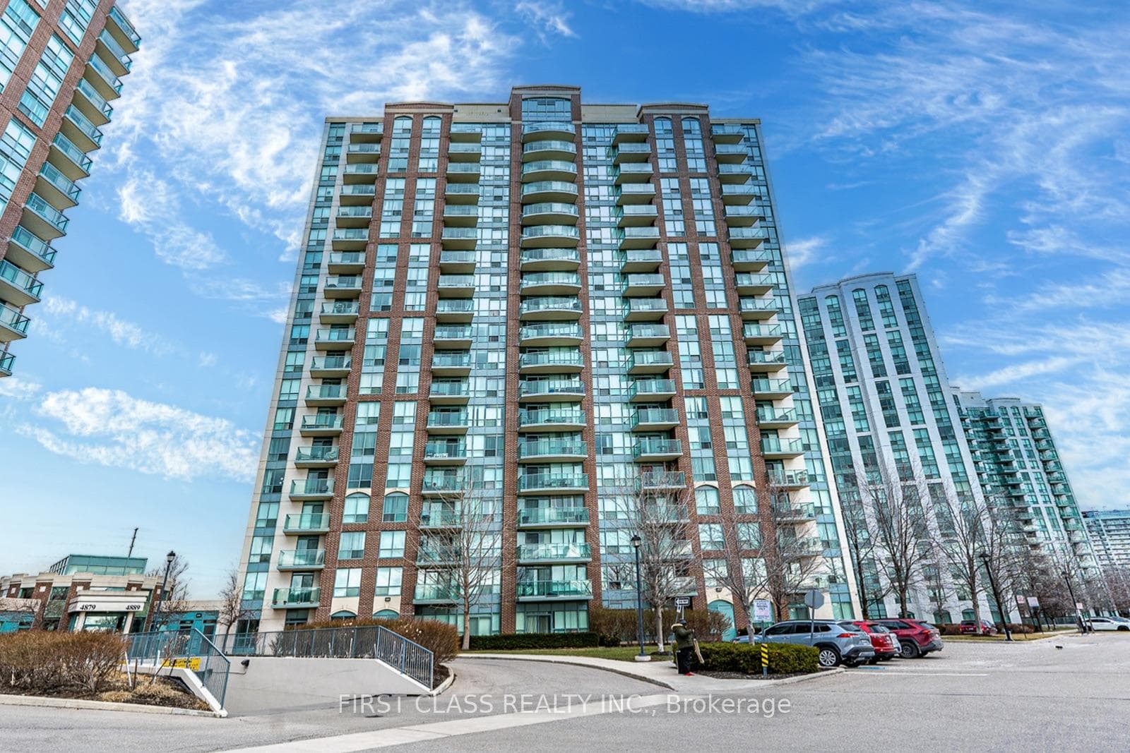 4889 Kimbermount Avenue Unit 403, Mississauga, ON L5M 7R9 - Photo 1