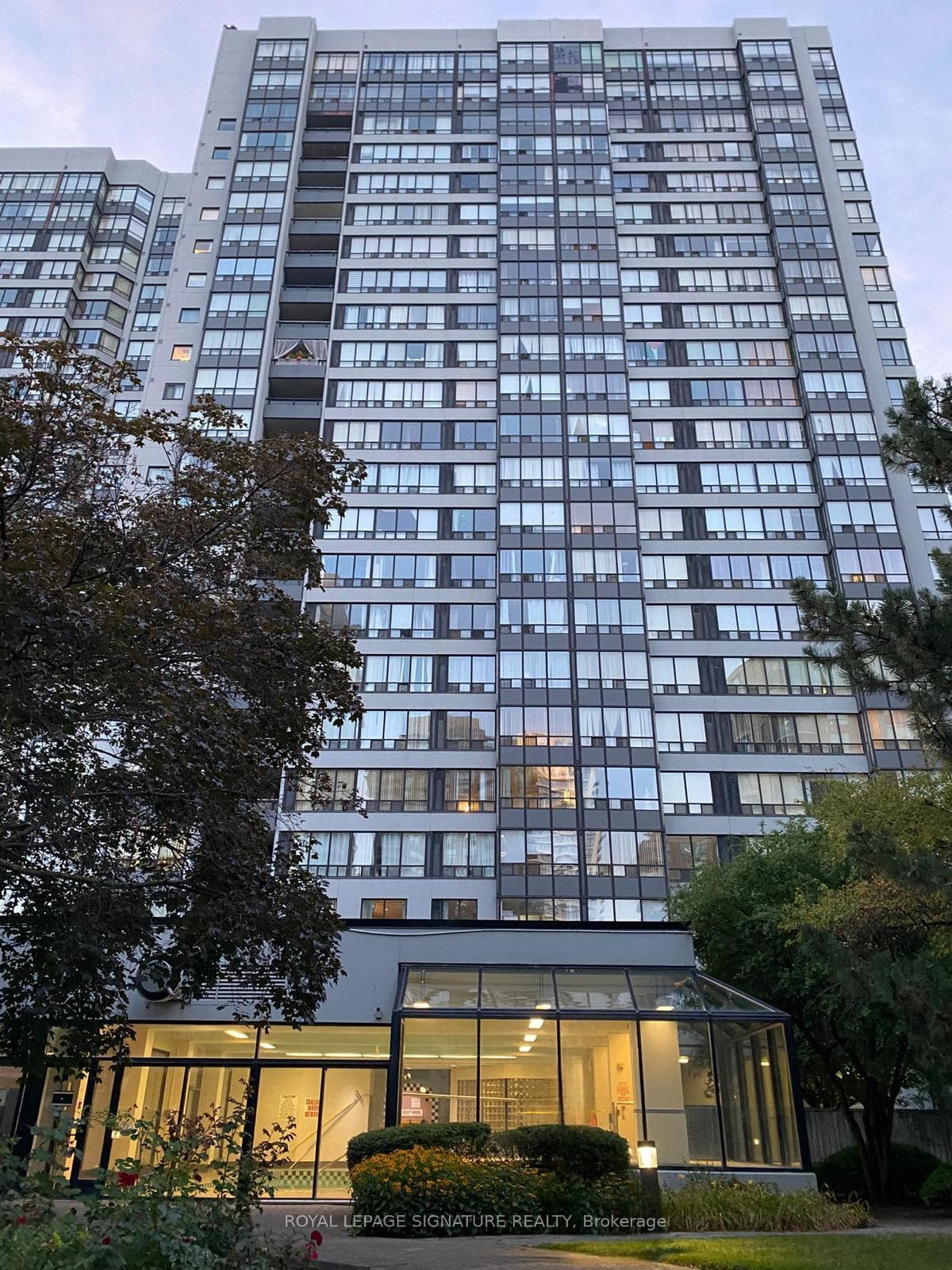 7 Bishop Avenue Unit 1604, Willowdale / Newtonbrook, ON M2M 4J4 - Photo 1