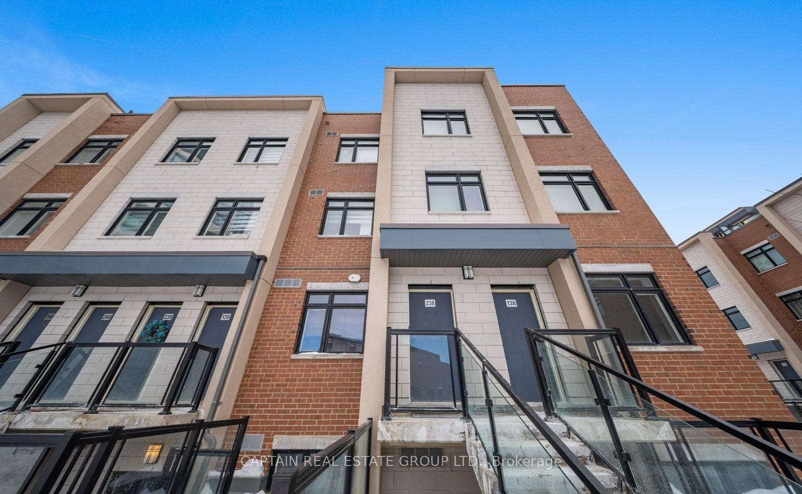 1060 Douglas Mccurdy Common Unit 138, Mississauga, ON L5G 0C6 - Photo 1