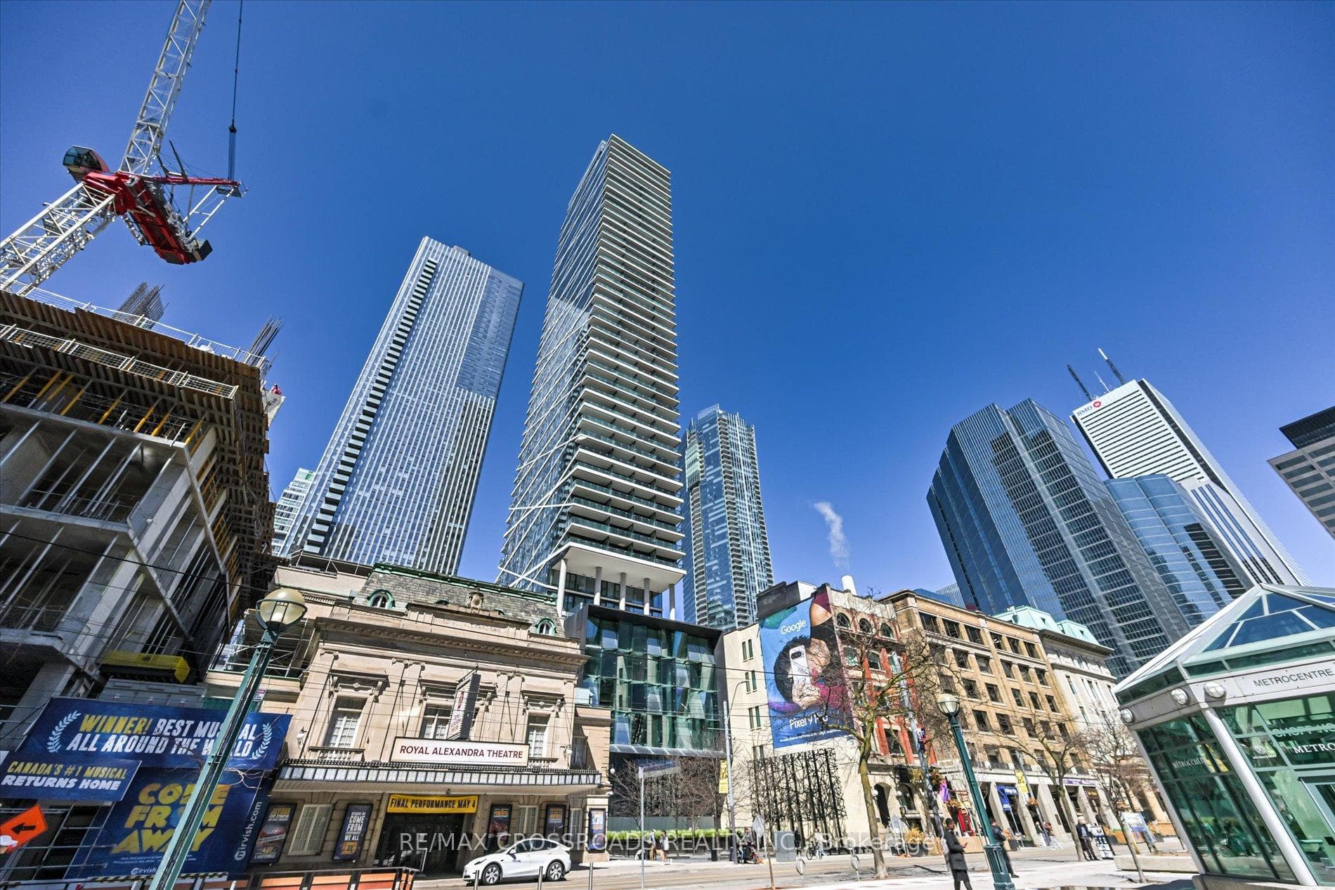 224 King Street Unit 3006, Downtown Toronto / Waterfront, ON M5H 0A6 - Photo 1