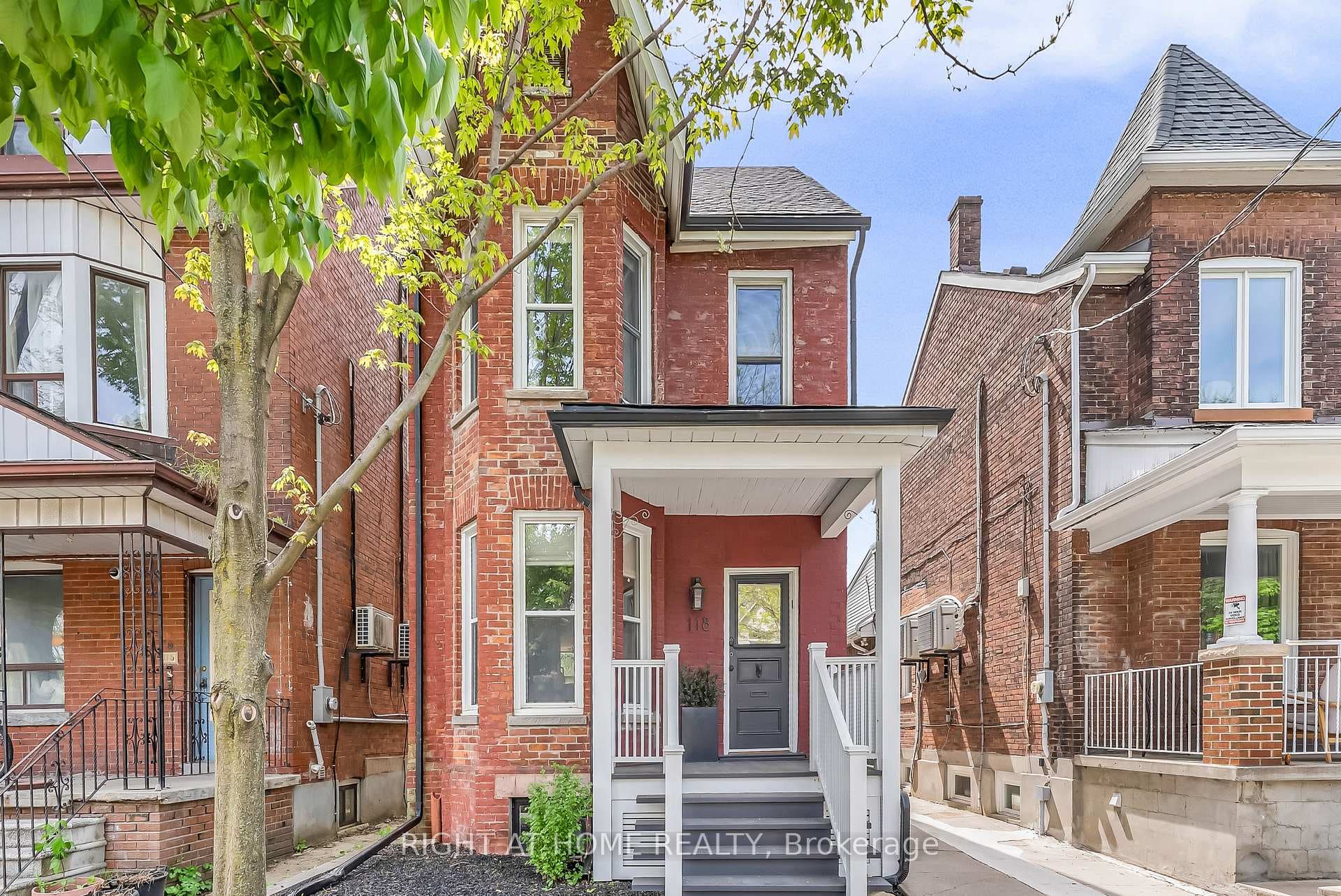 118 Lansdowne Avenue, High Park / Junction / Roncesvalles, ON M6K 2V9 - Photo 1