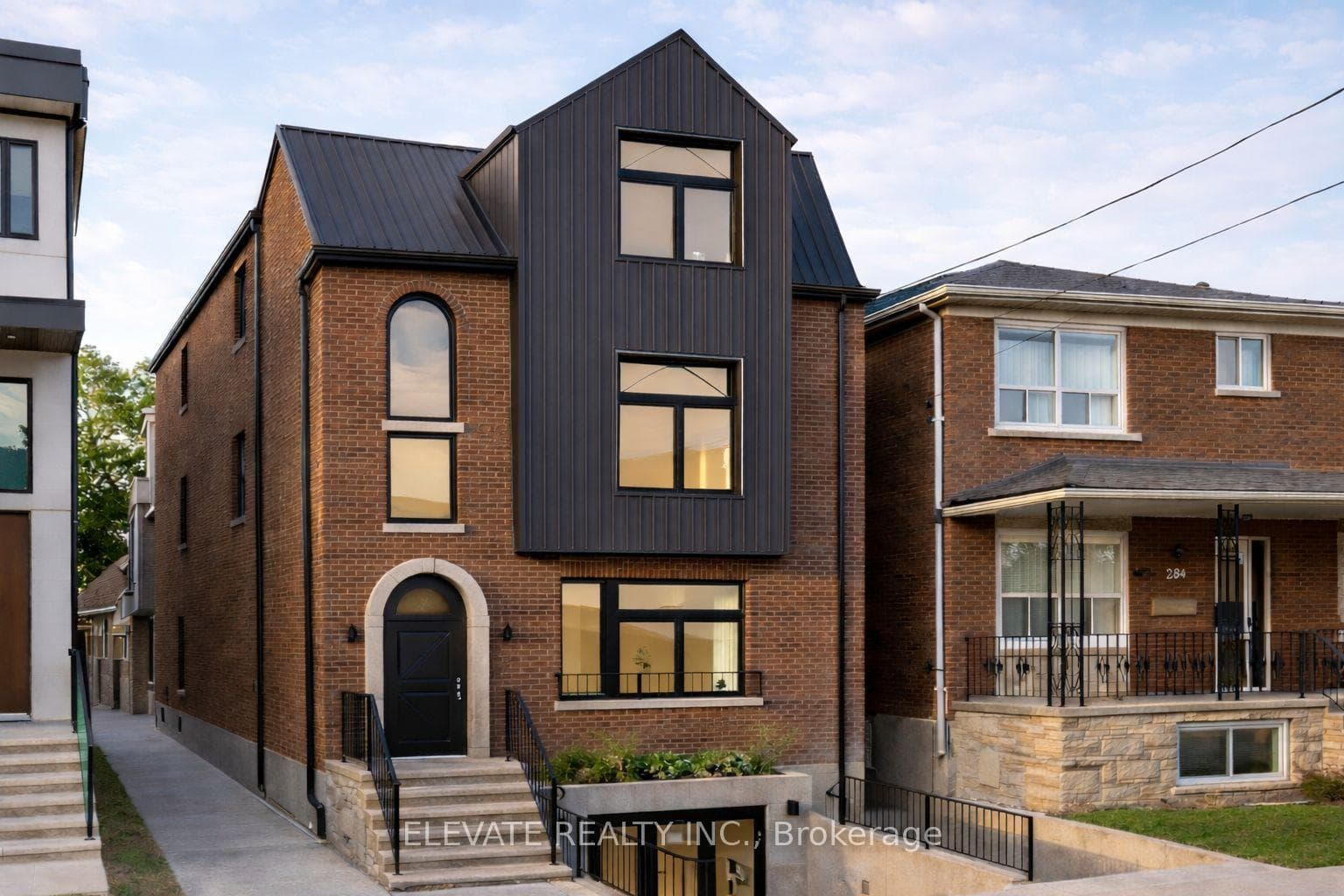 282 Westlake Avenue, Danforth / East York, ON M4C 4T6 - Photo 1