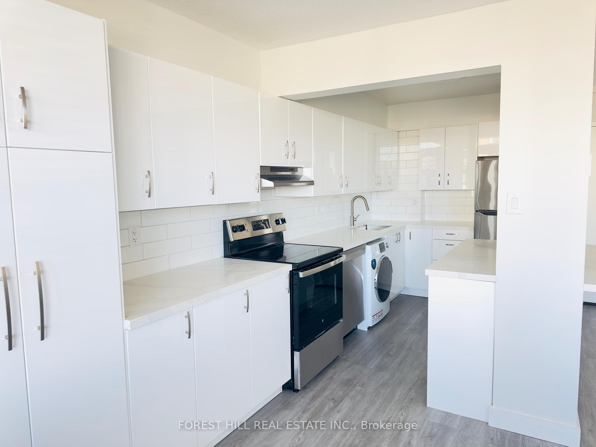 34 Walmer Road Unit 804, Annex / Yorkville / Summerhill, ON M5R 2W6 - Photo 1