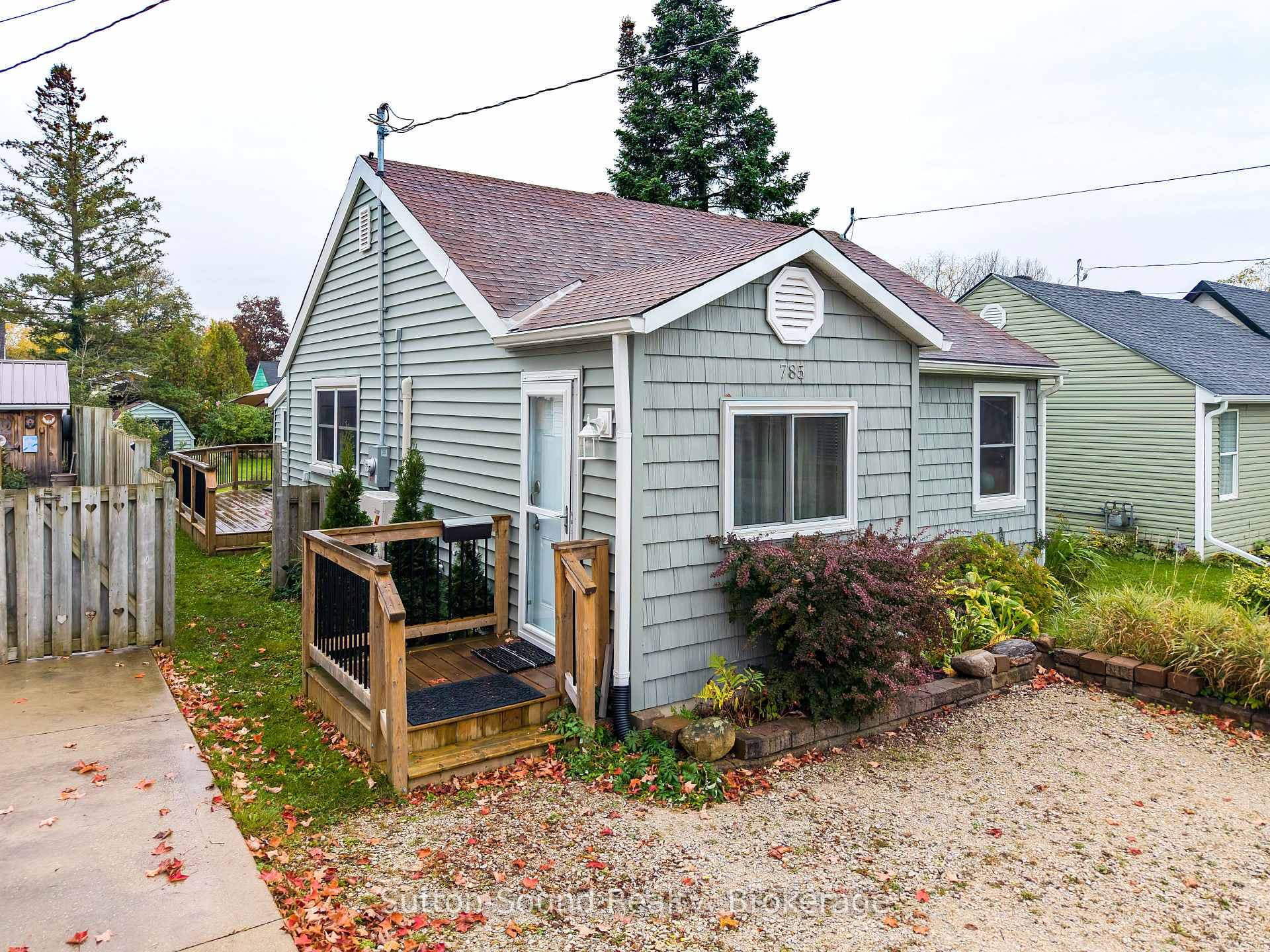 Welcome to 785 7th St E in Owen Sound!