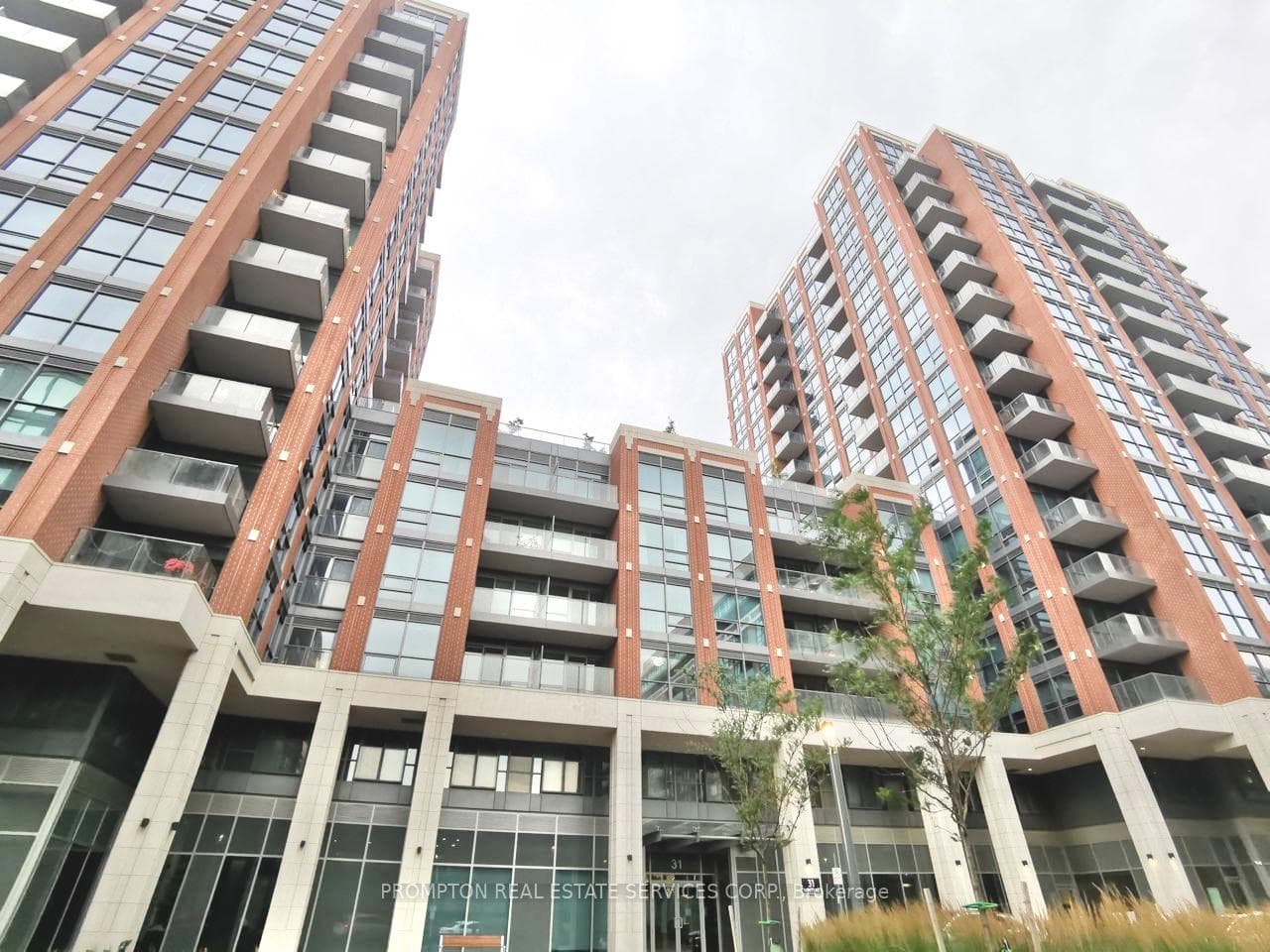 31 Tippett Road Unit 209, North York (Bathurst Manor / Clanton Park), ON M3H 0C8 - Photo 1
